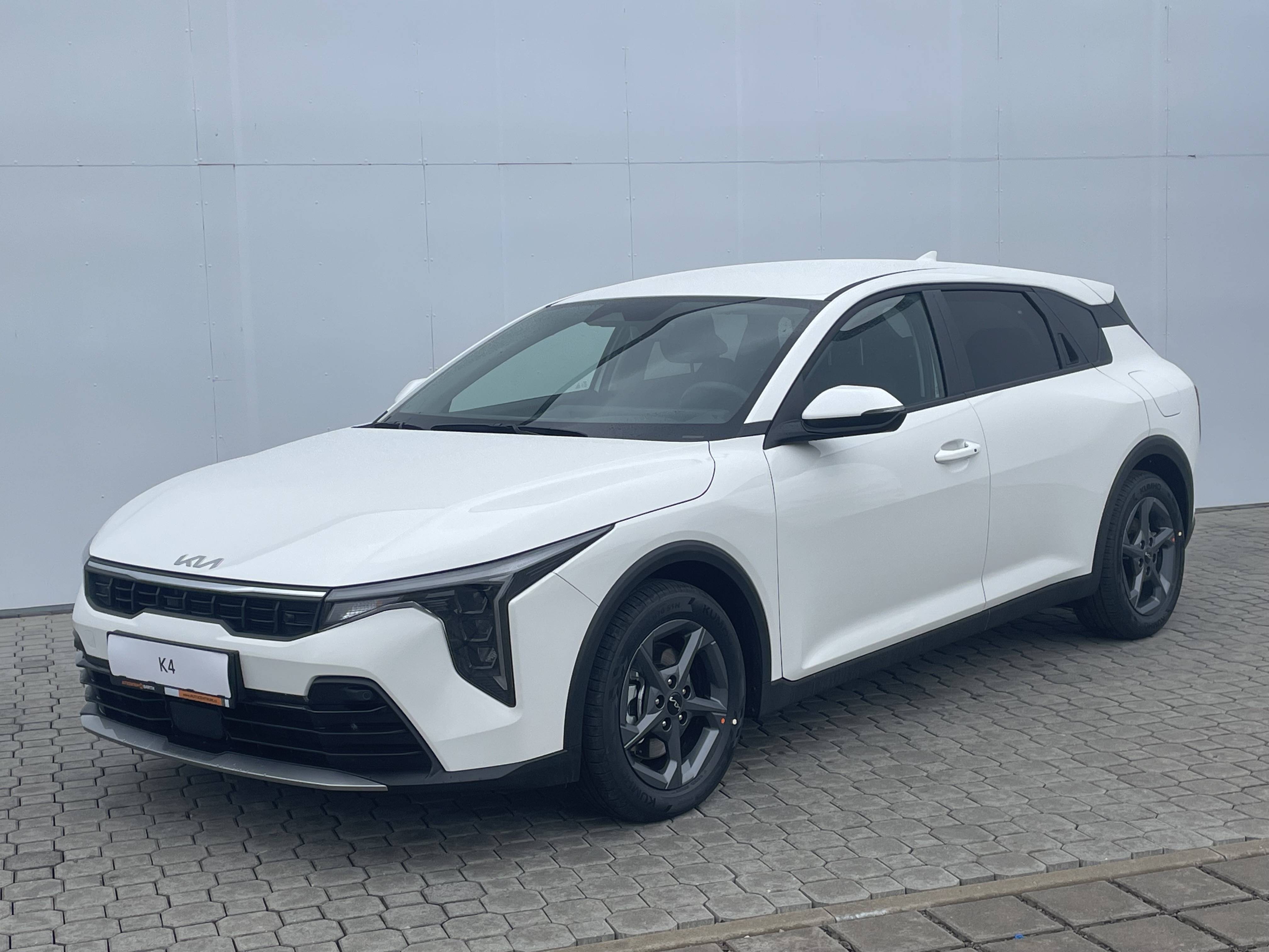 KIA K4 EXCLUSIVE 7DCT 1,6 T-GDi / 110kW