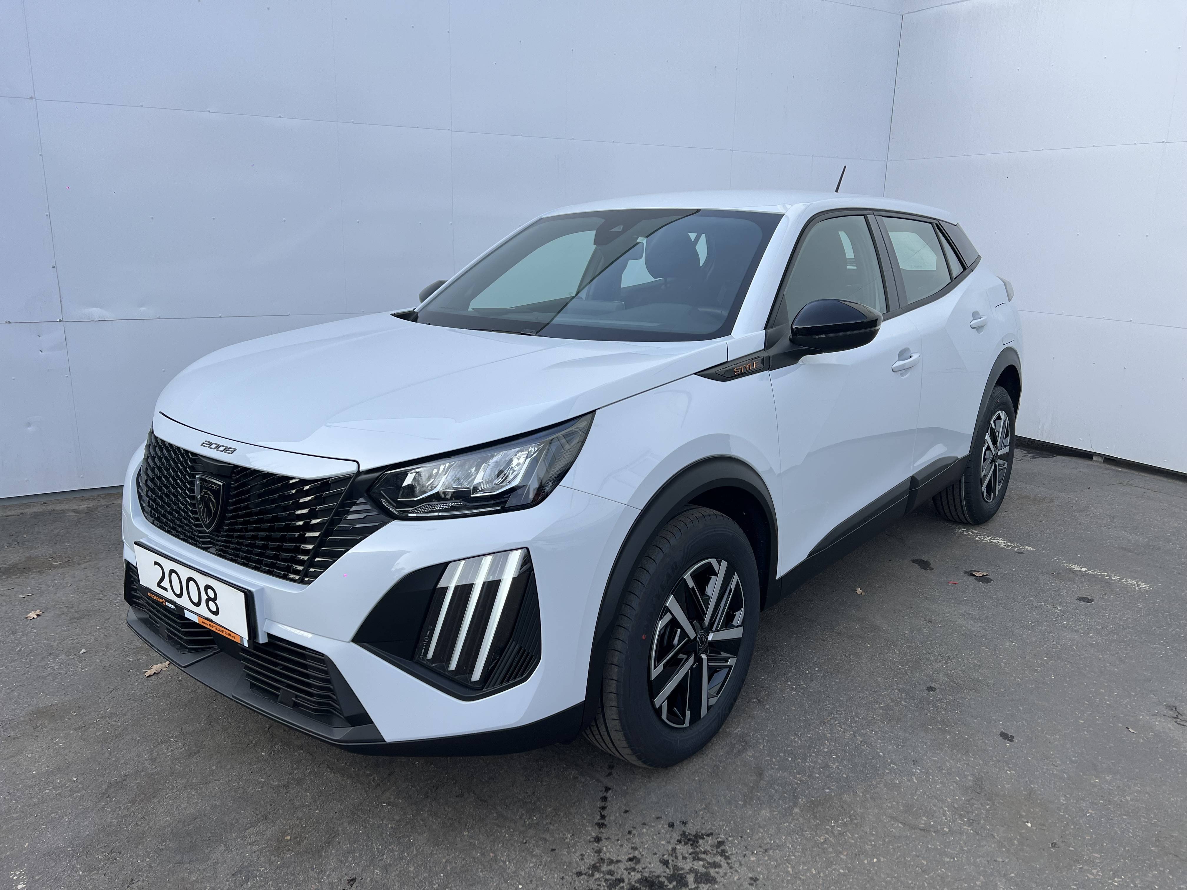 Peugeot 2008 2008 STYLE Elektromotor 115 kW / 156 k (Baterie 54 kWh)