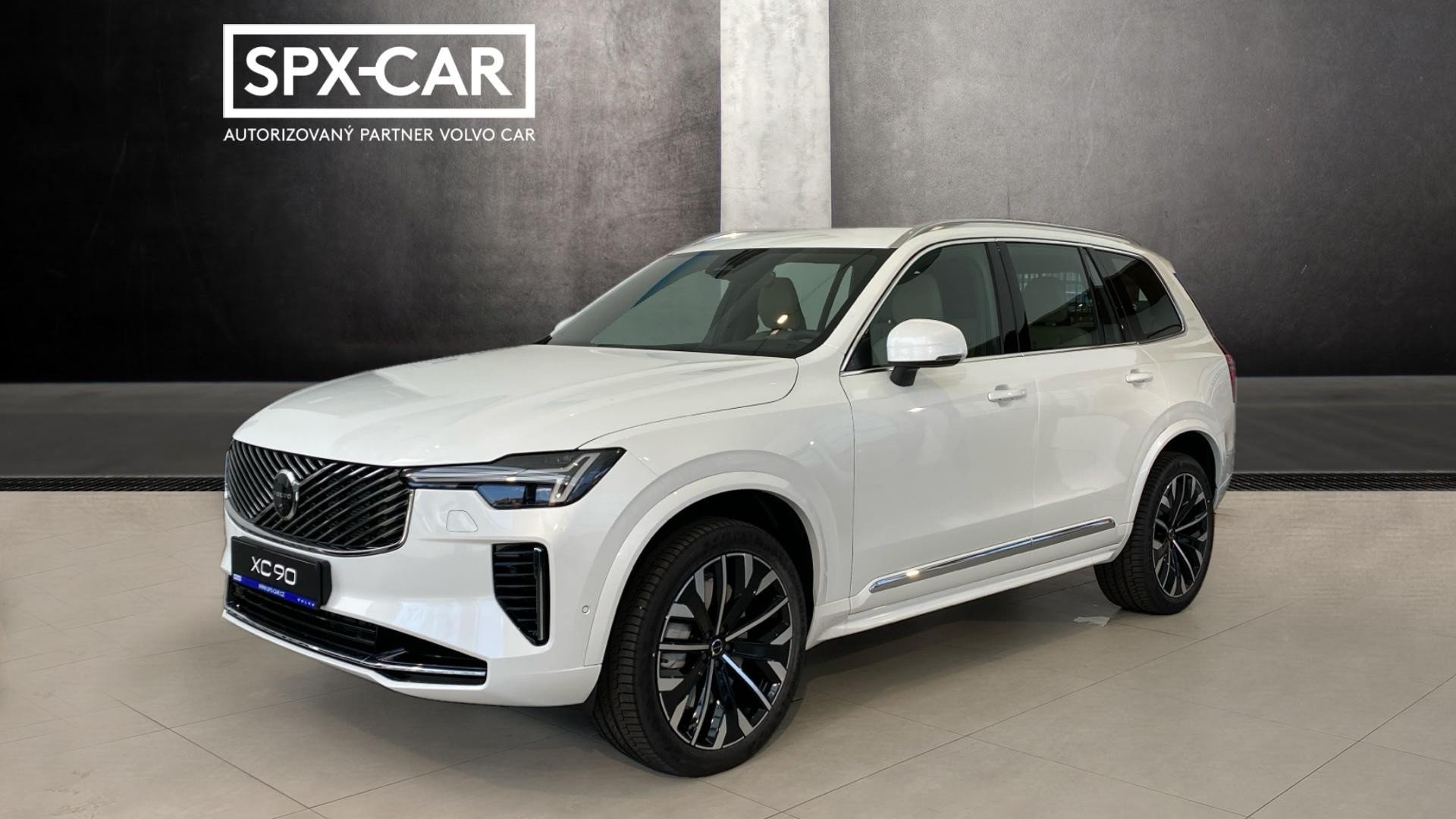 Volvo XC90 ULTRA BRIGHT, T8 AWD, 228+107 kW / 310+145 HP