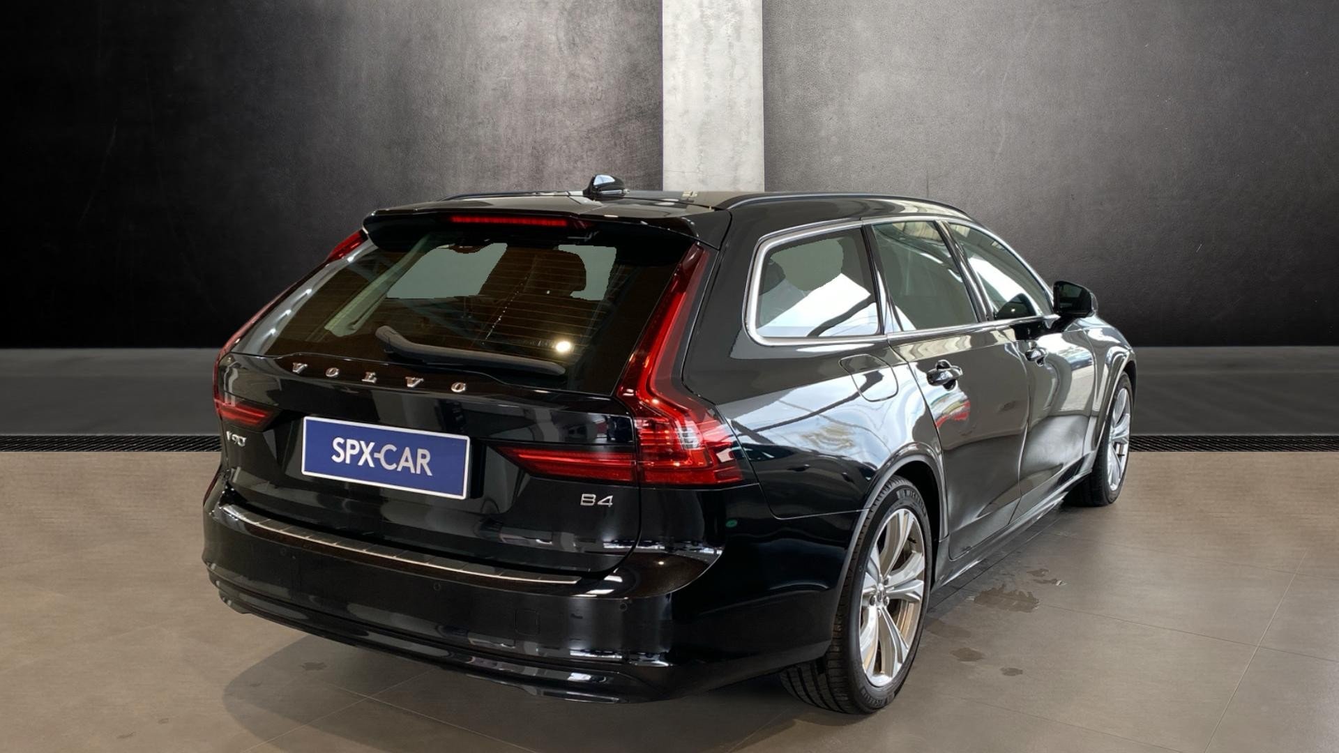 Volvo V90