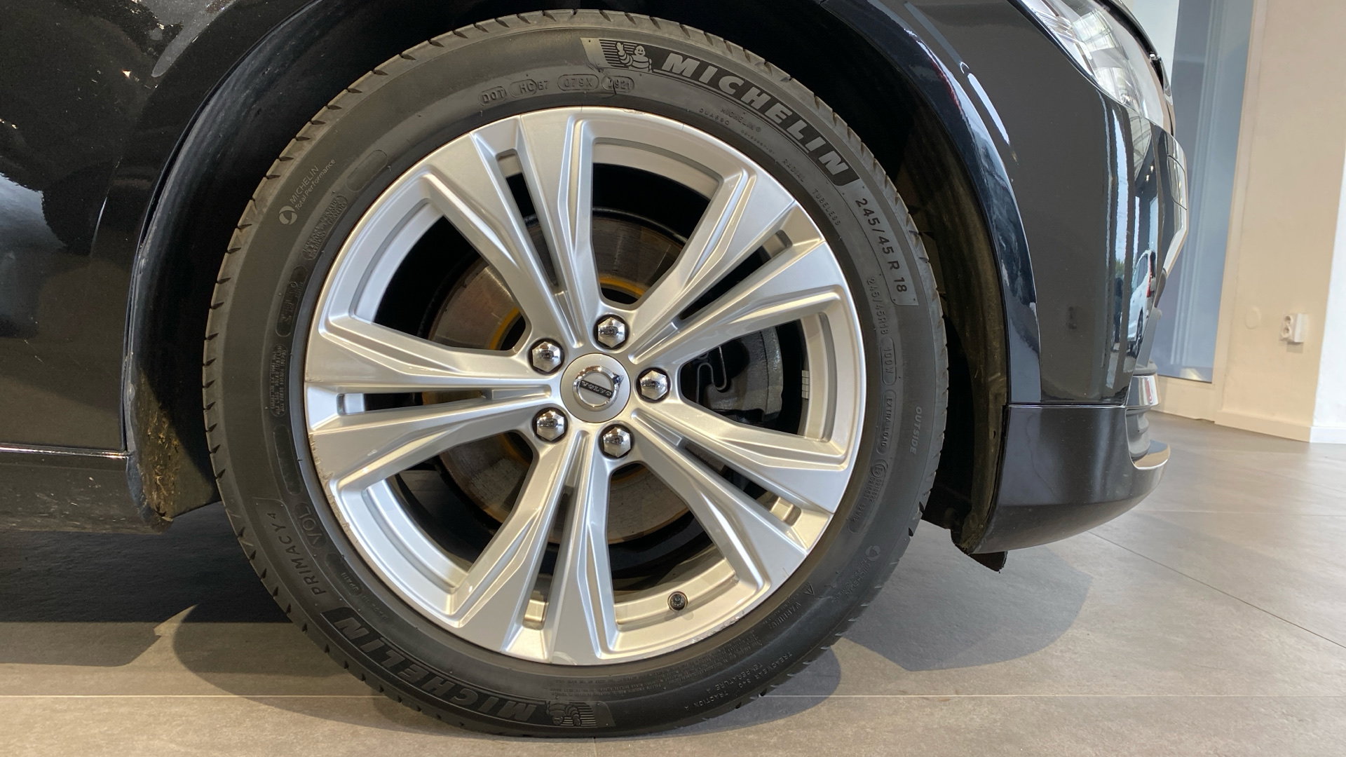 Volvo V90