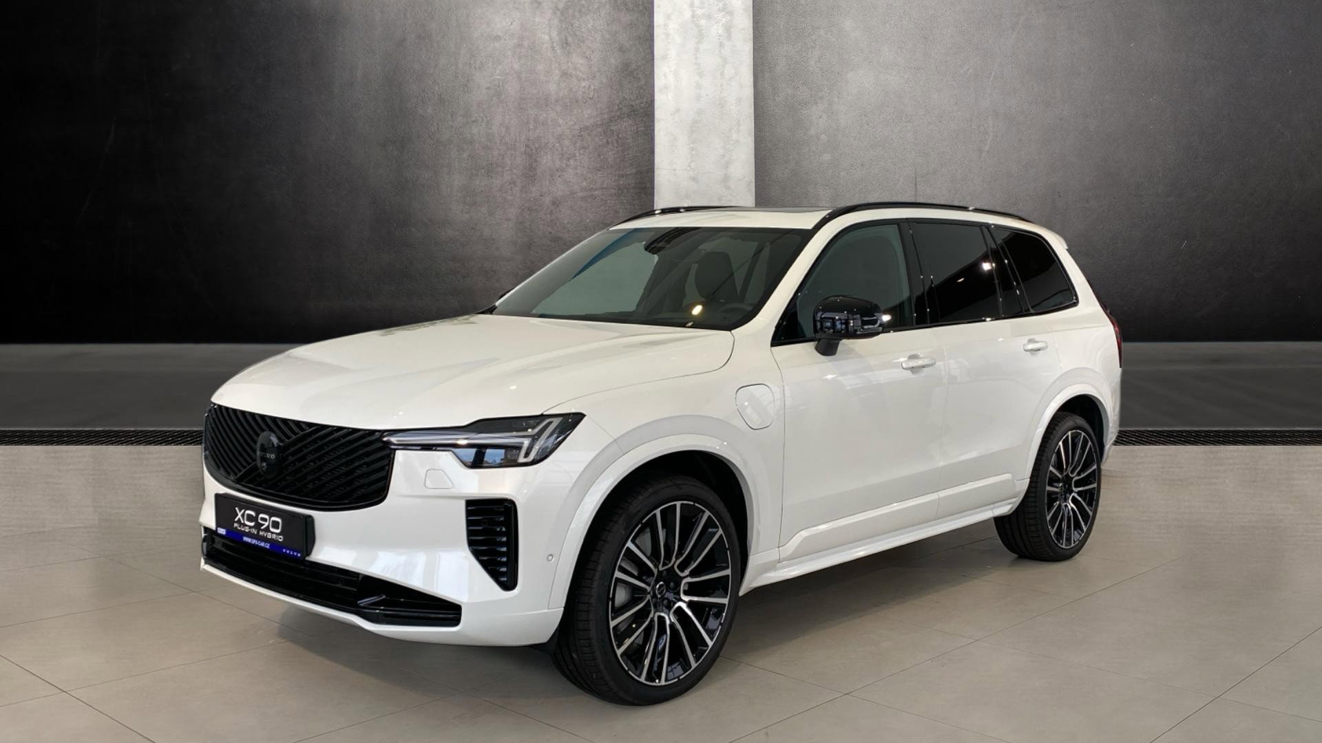 Volvo XC90 ULTRA BLACK EDITION, T8 AWD, 184+115 kW / 250+156 HP