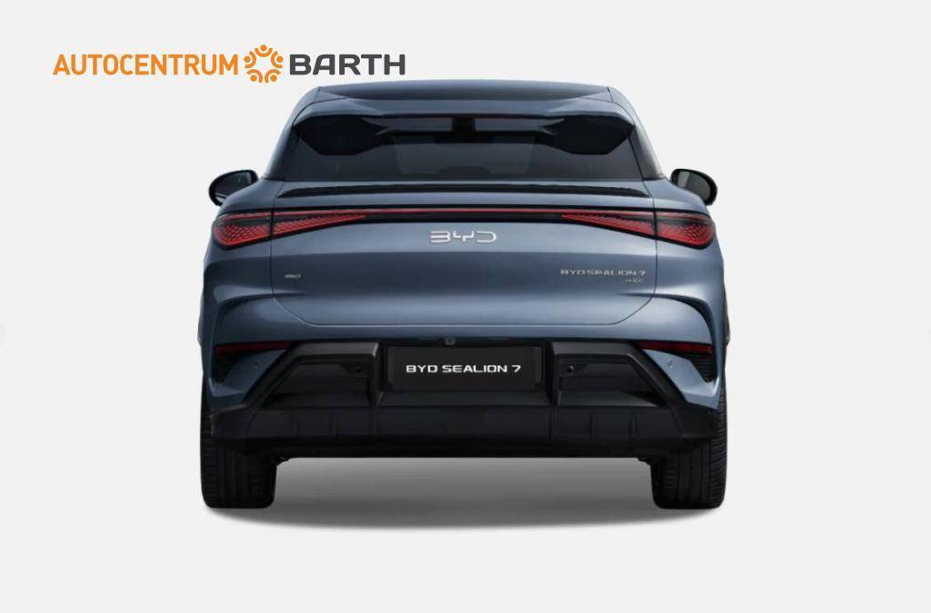 BYD Sealion 7