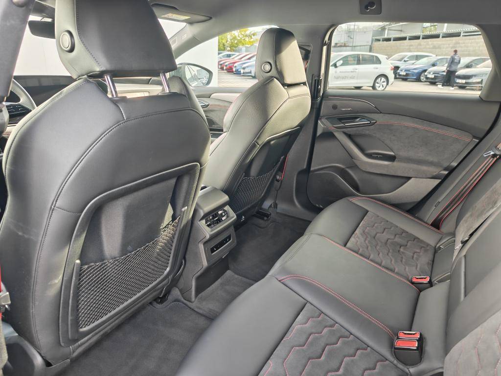 Audi A6 Avant e-tron