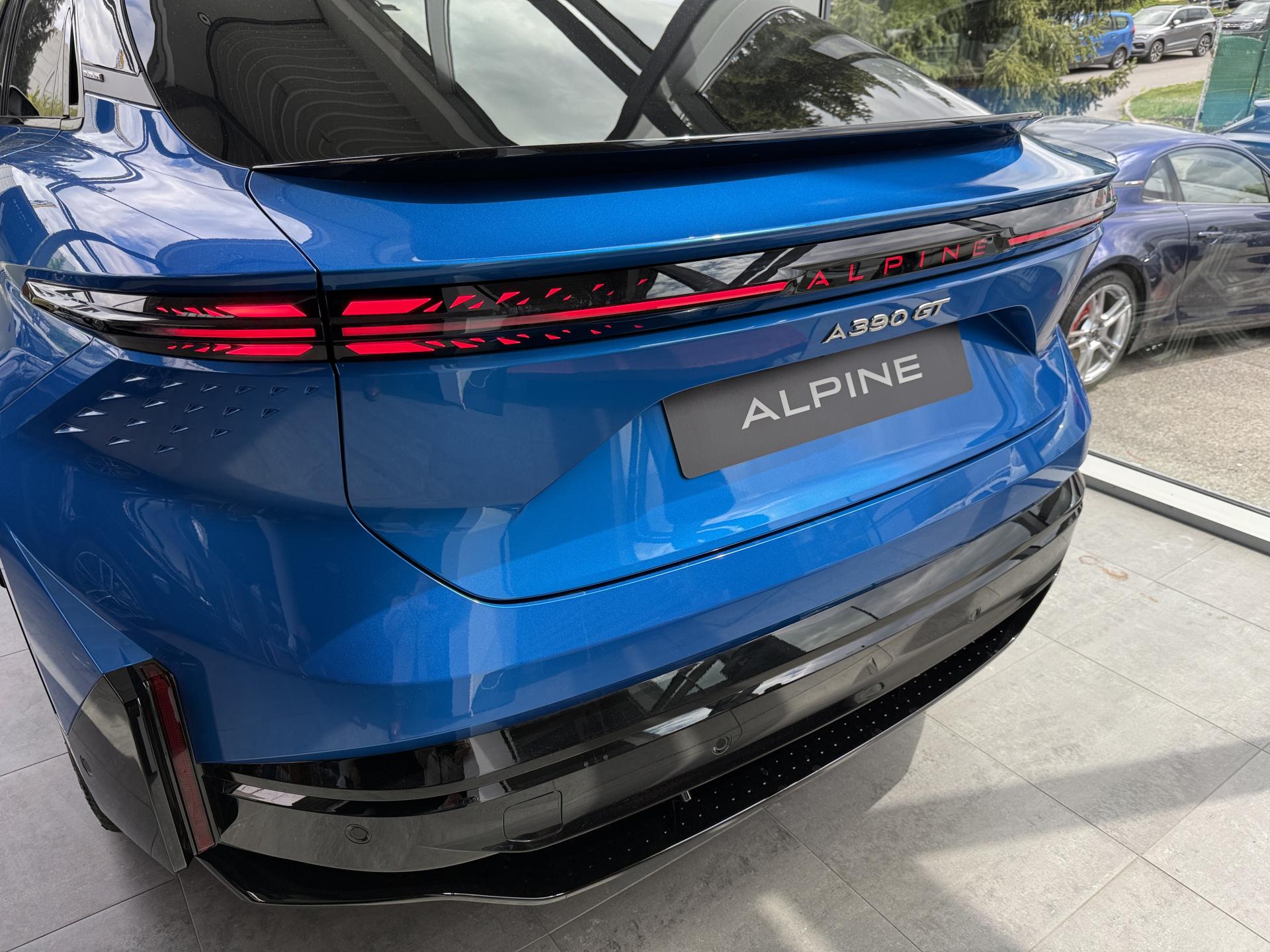Alpine A390