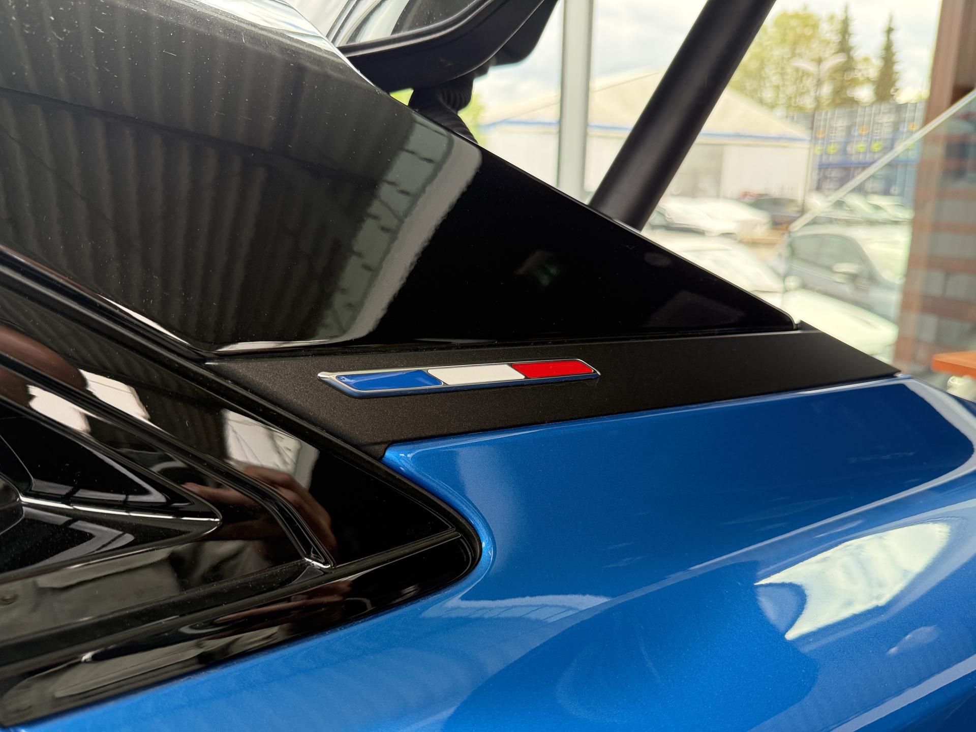 Alpine A390