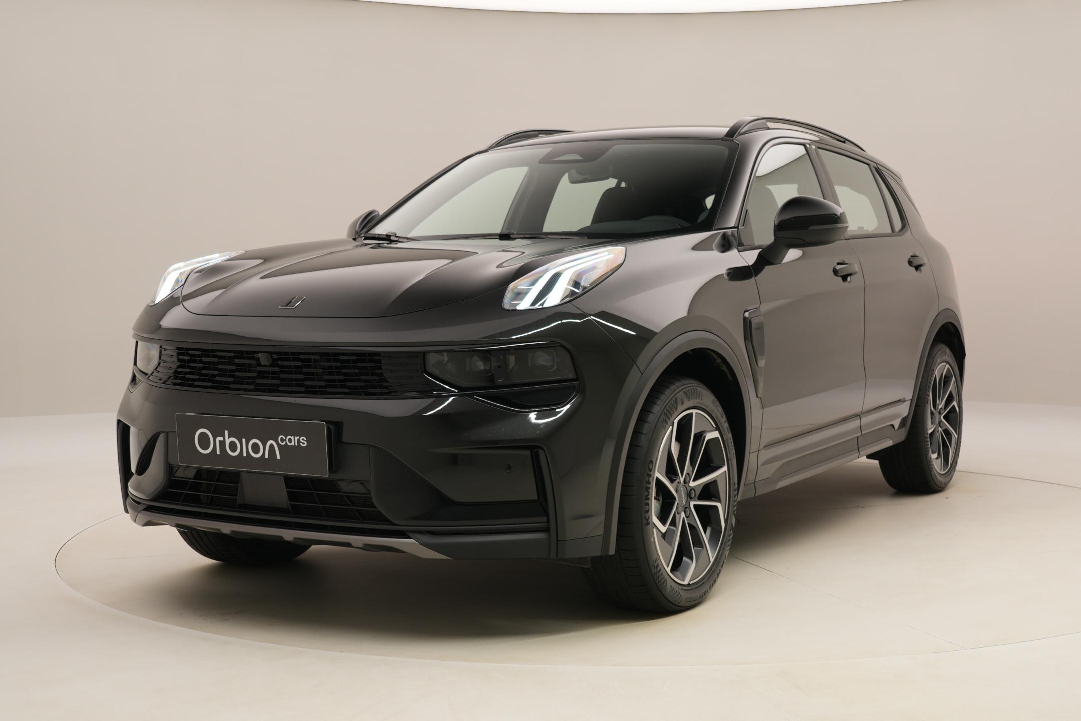 Lynk & Co 01 01 CORE PHEV