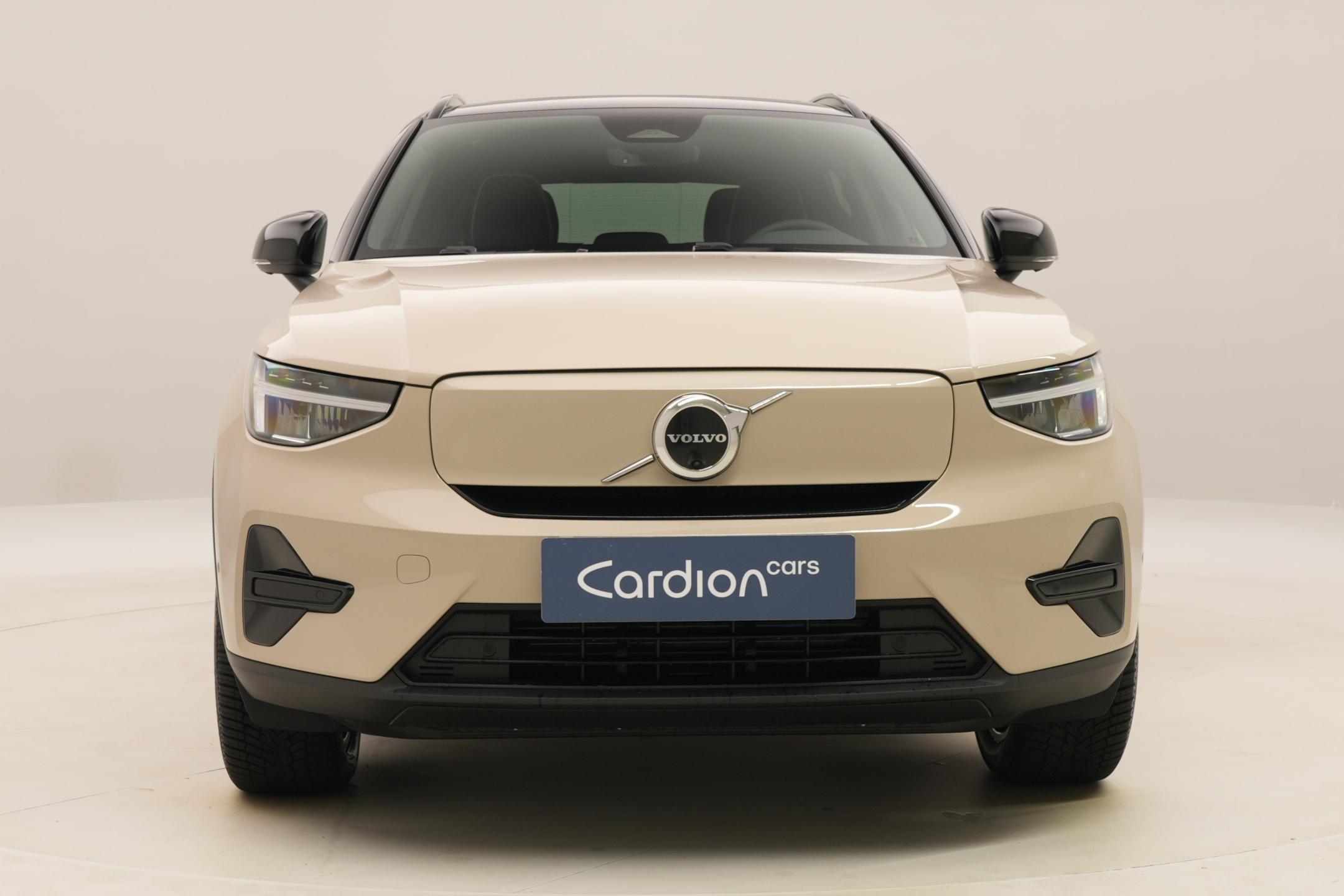 Volvo EX40