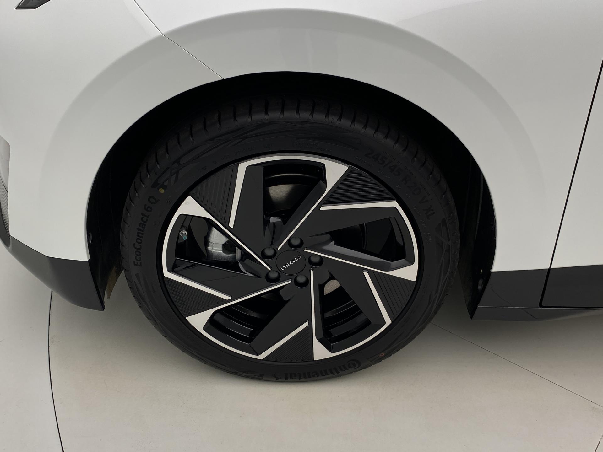 Lynk & Co VWB