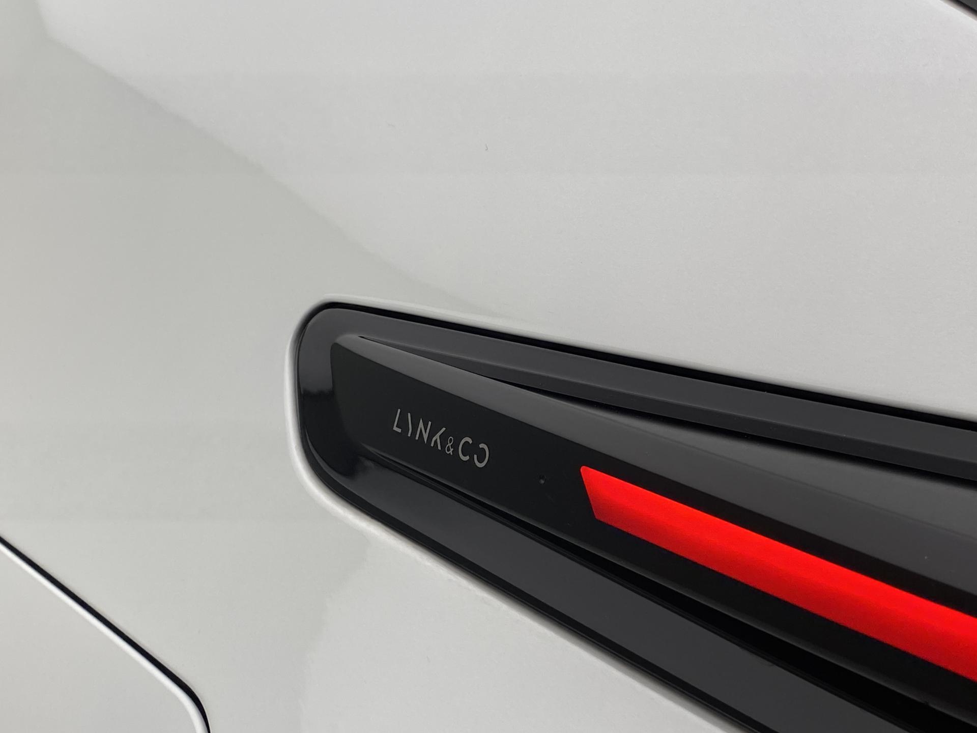 Lynk & Co VWB