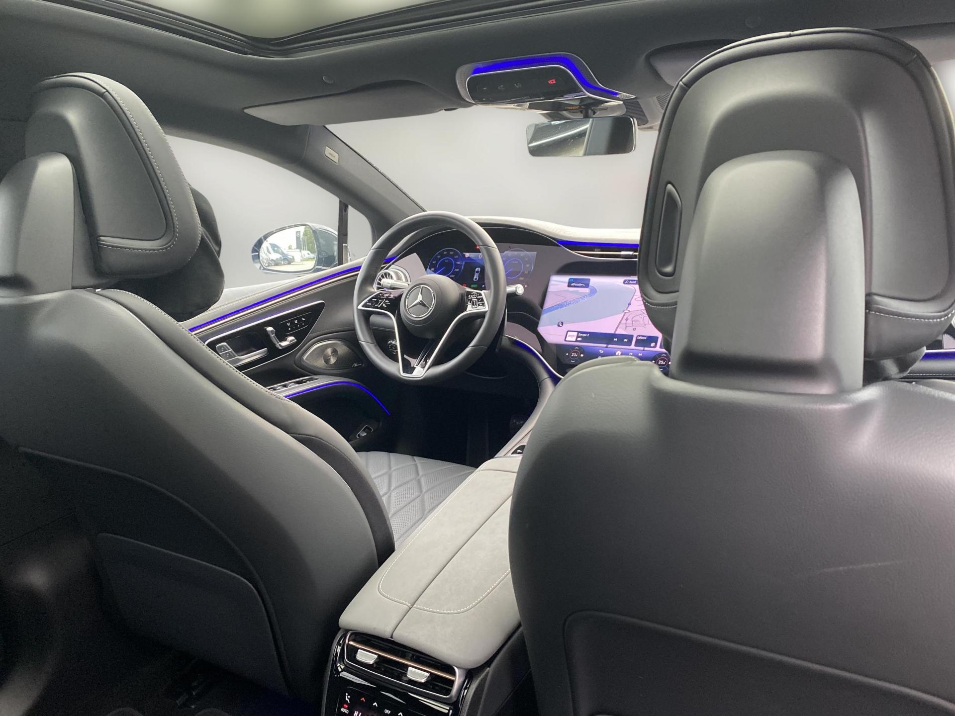 Mercedes EQS