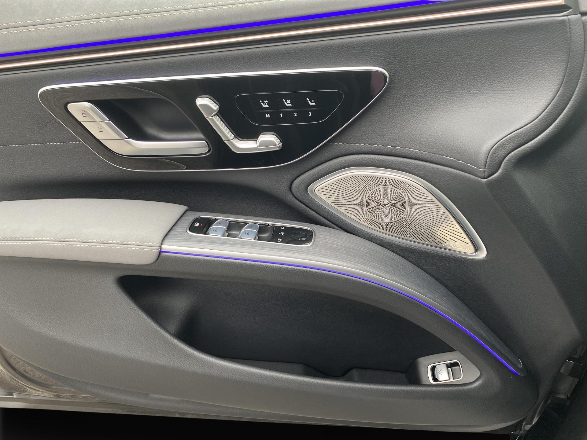 Mercedes EQS