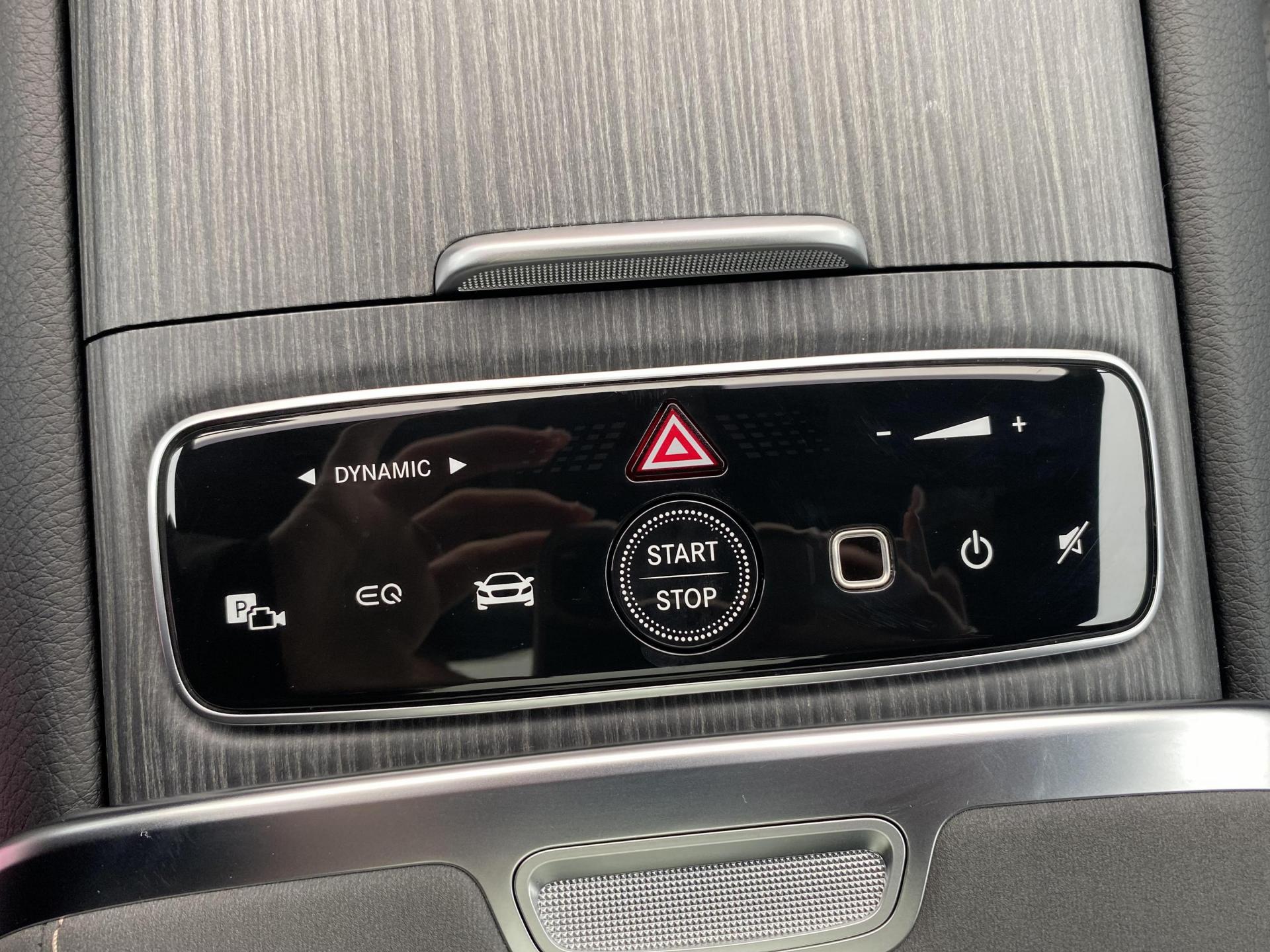 Mercedes EQS