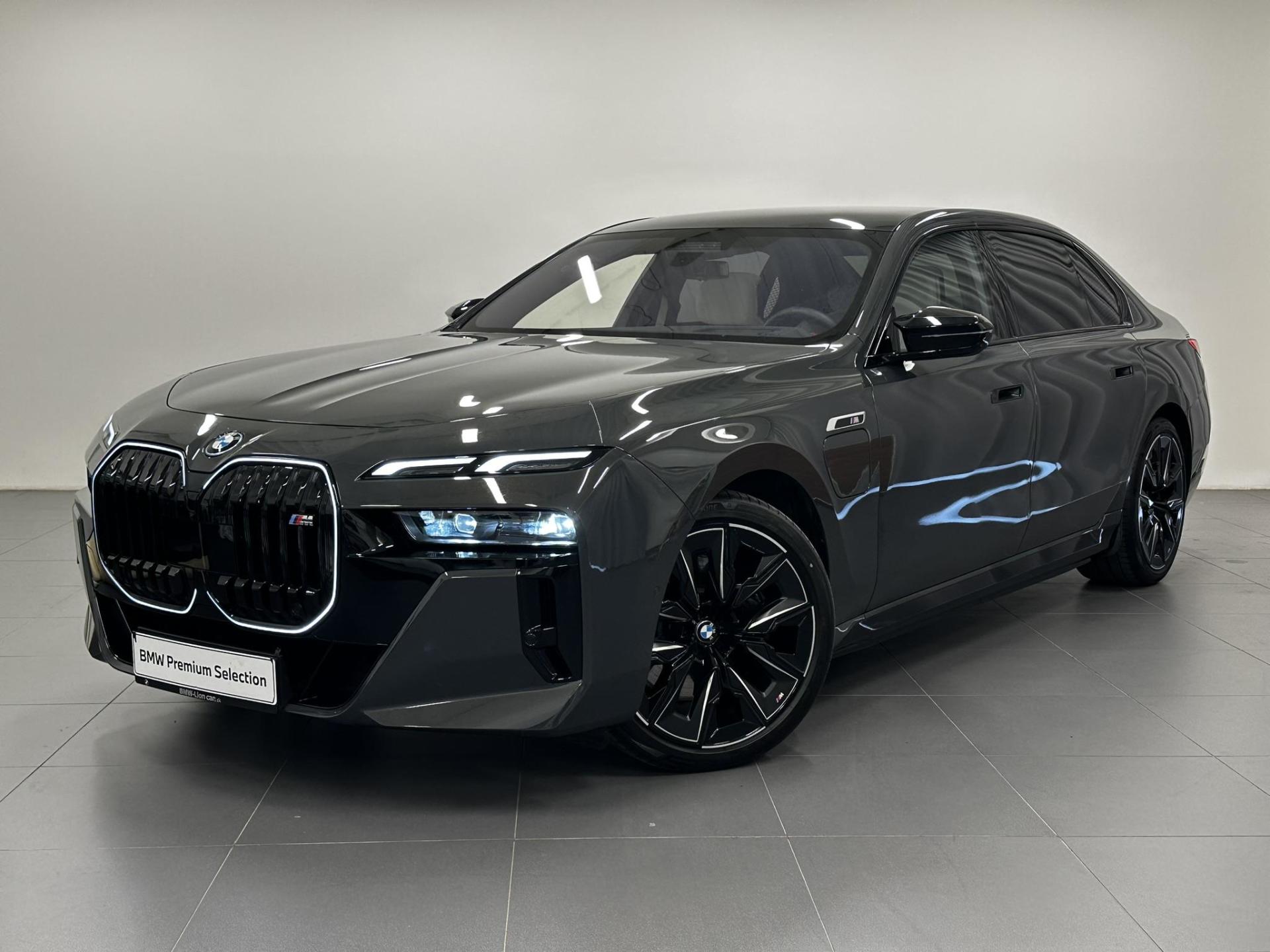 BMW Řada 7 M760e xDrive Sedan