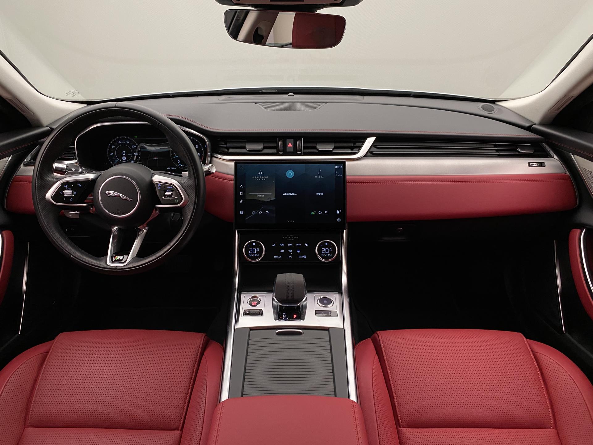 Jaguar XF
