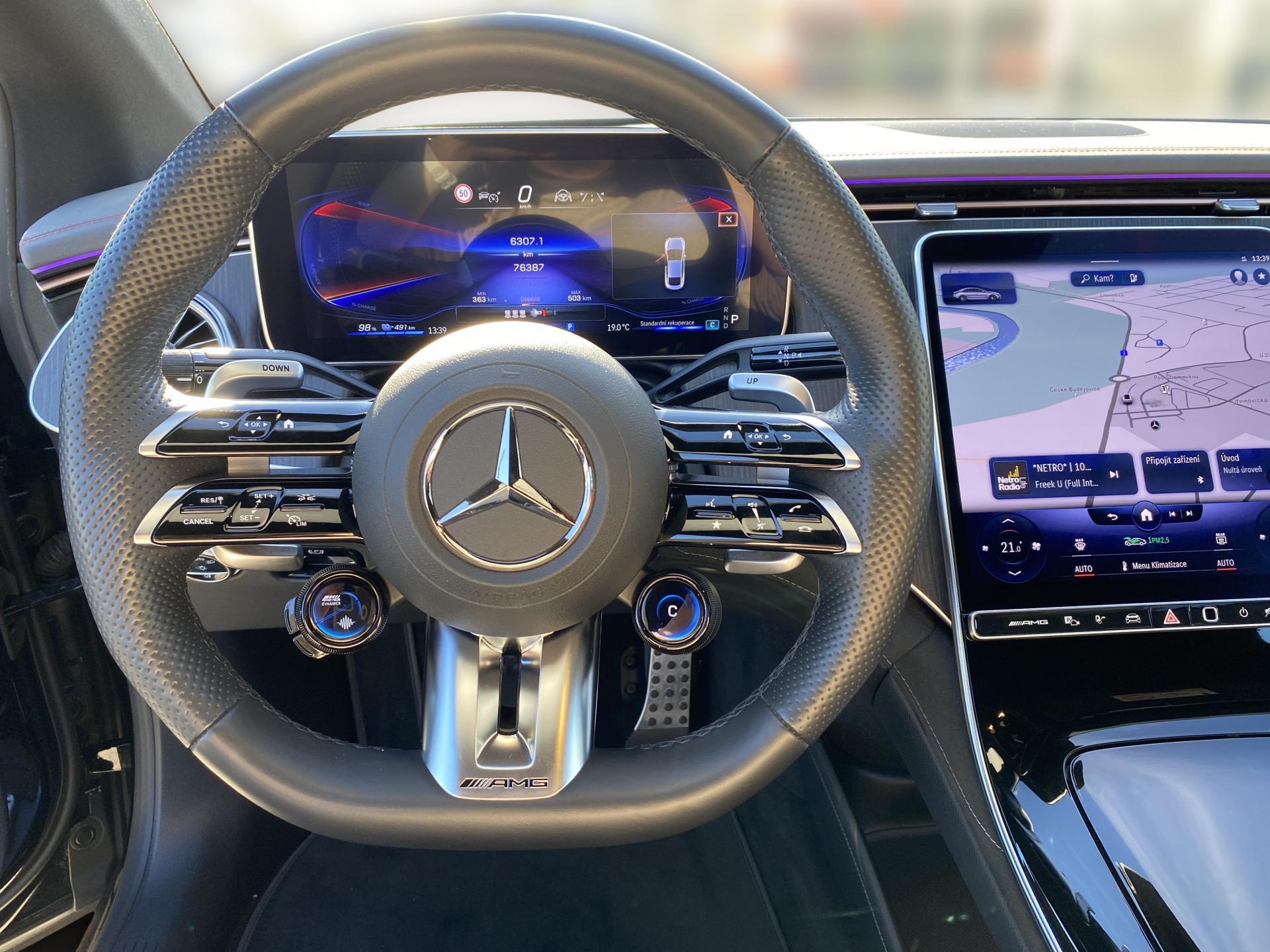 Mercedes EQE