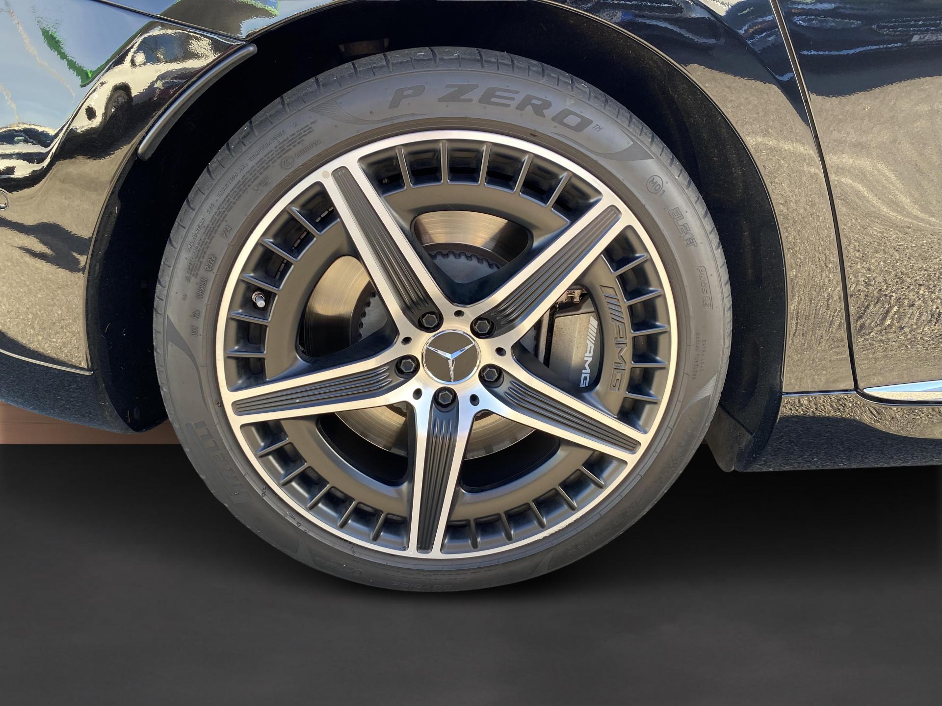 Mercedes EQE