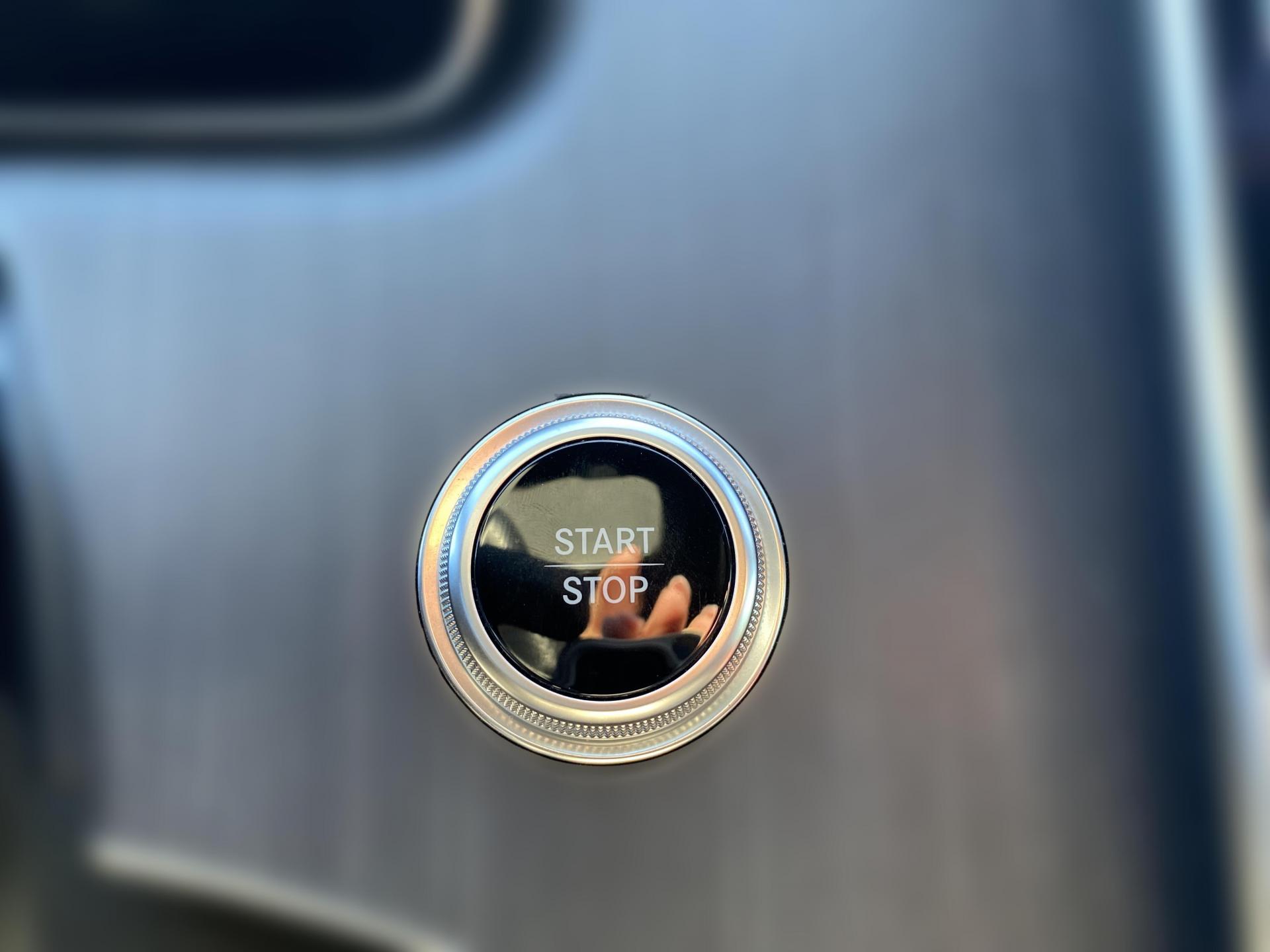 Mercedes EQE