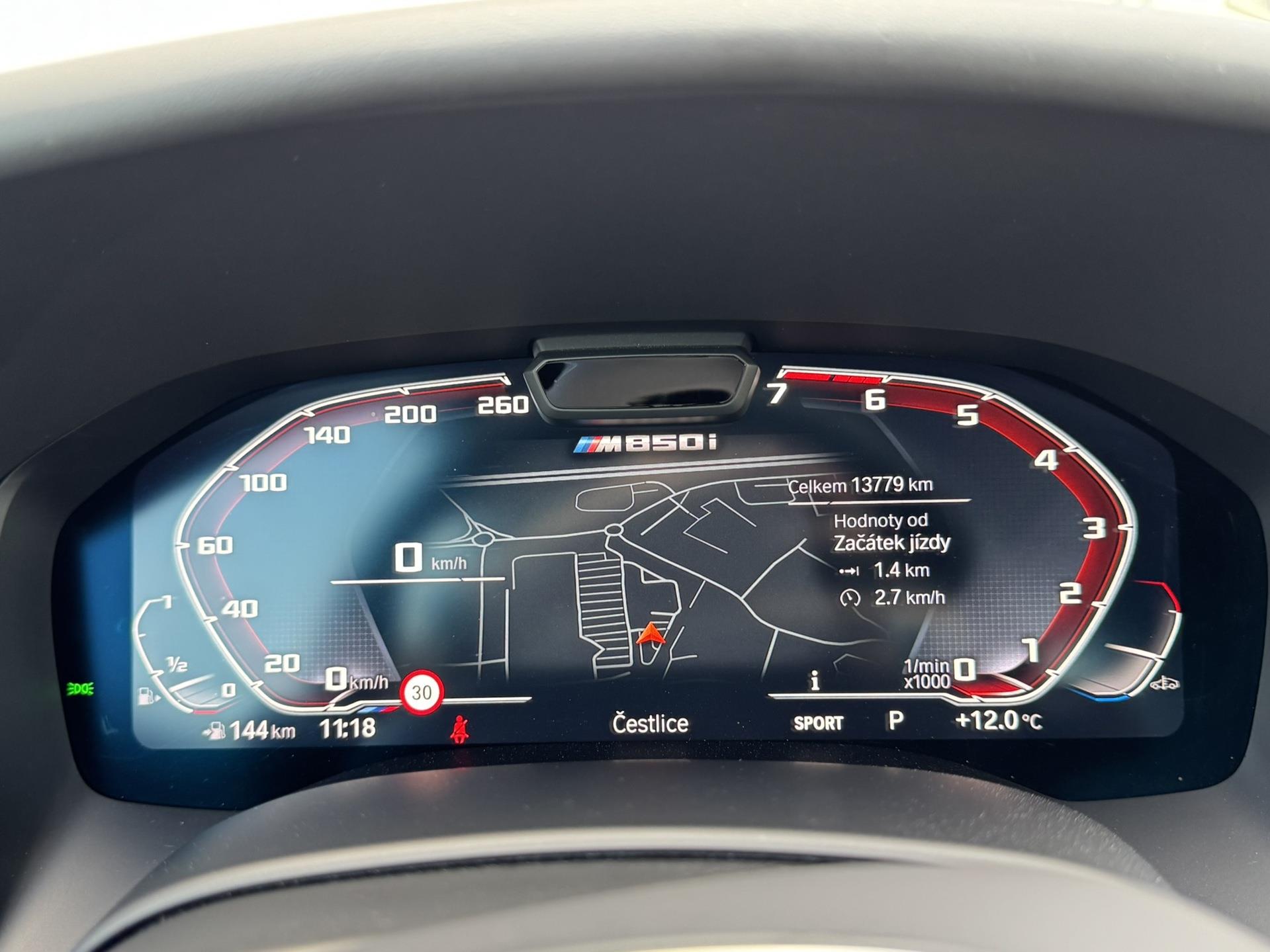 BMW Řada 8