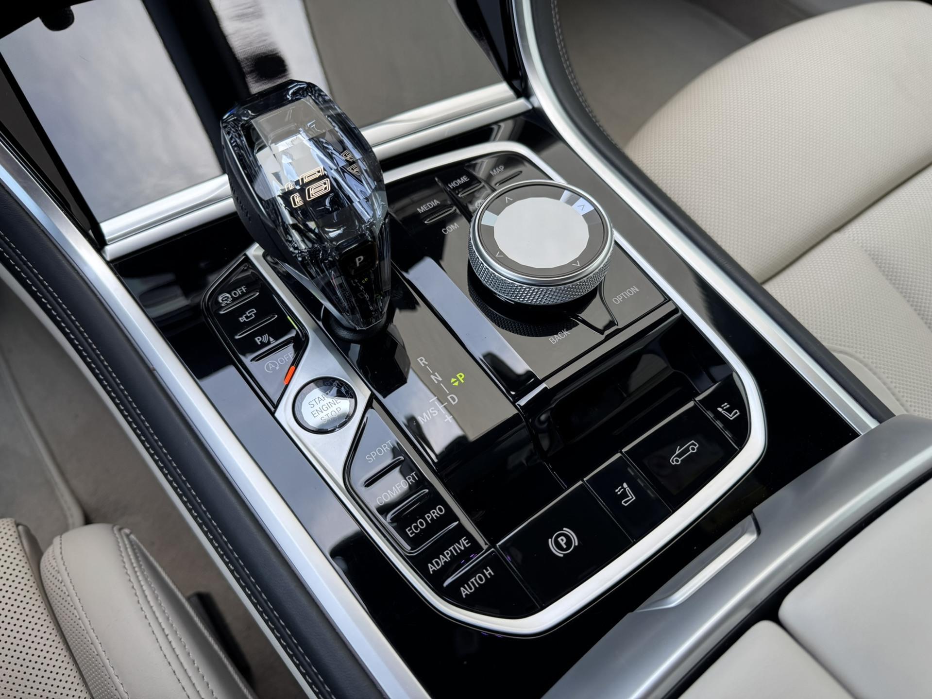 BMW Řada 8