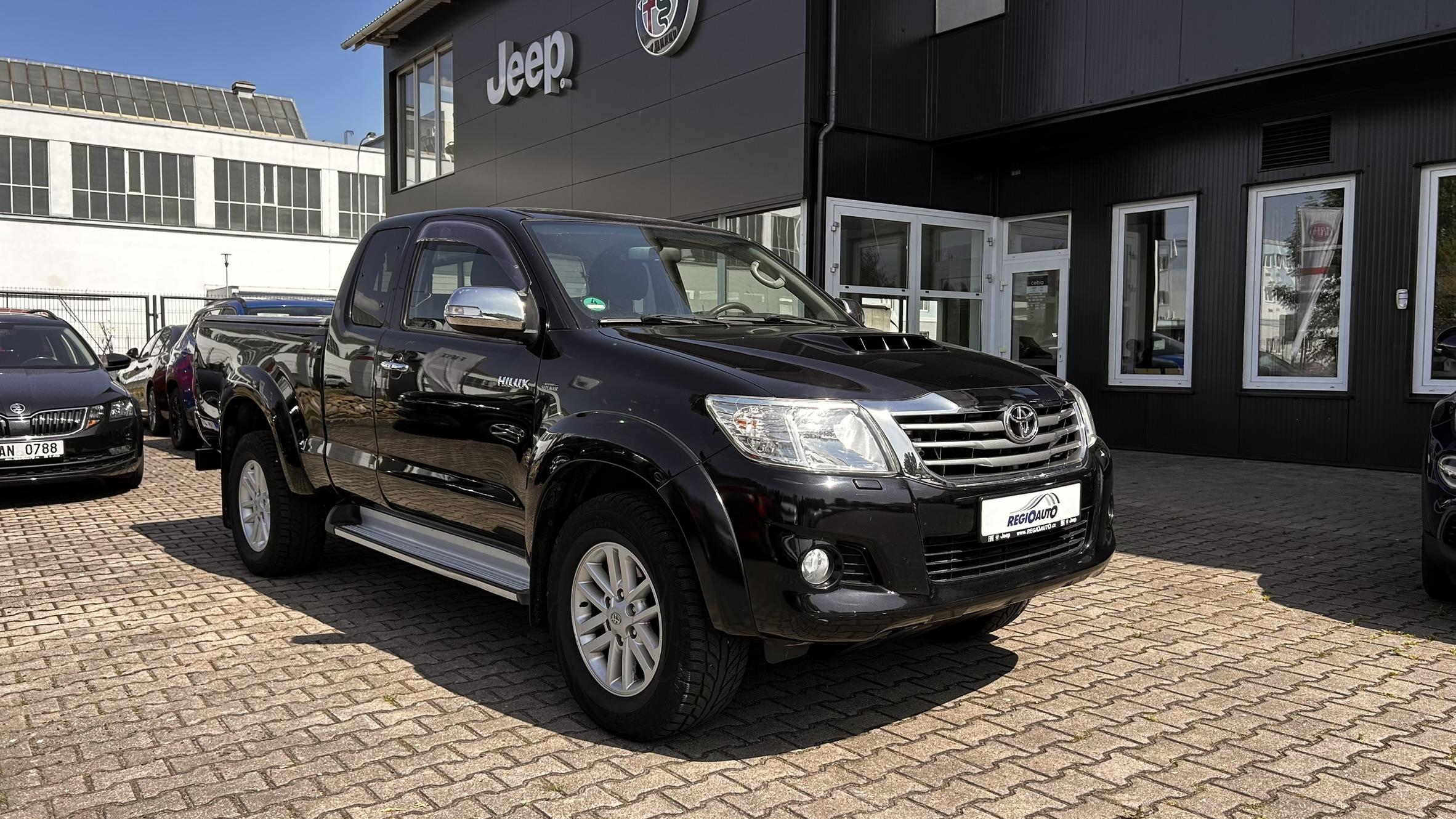 Toyota Hilux 2.5 DiD King Cab