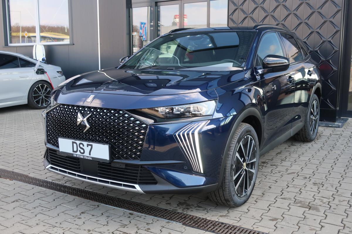 DS DS7 EDITION FRANCE 1.5 BlueHDi 1