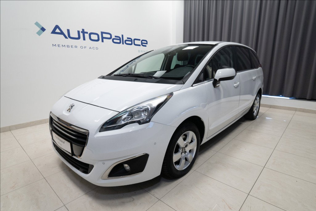 Peugeot 5008 1,6 HDI NAVI KAMERA VÝHŘEV ČR