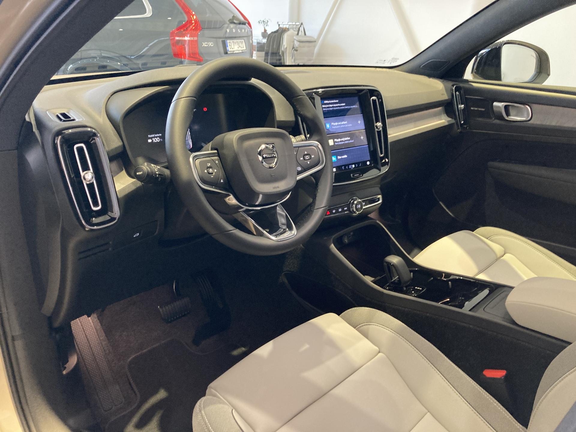 Volvo C40