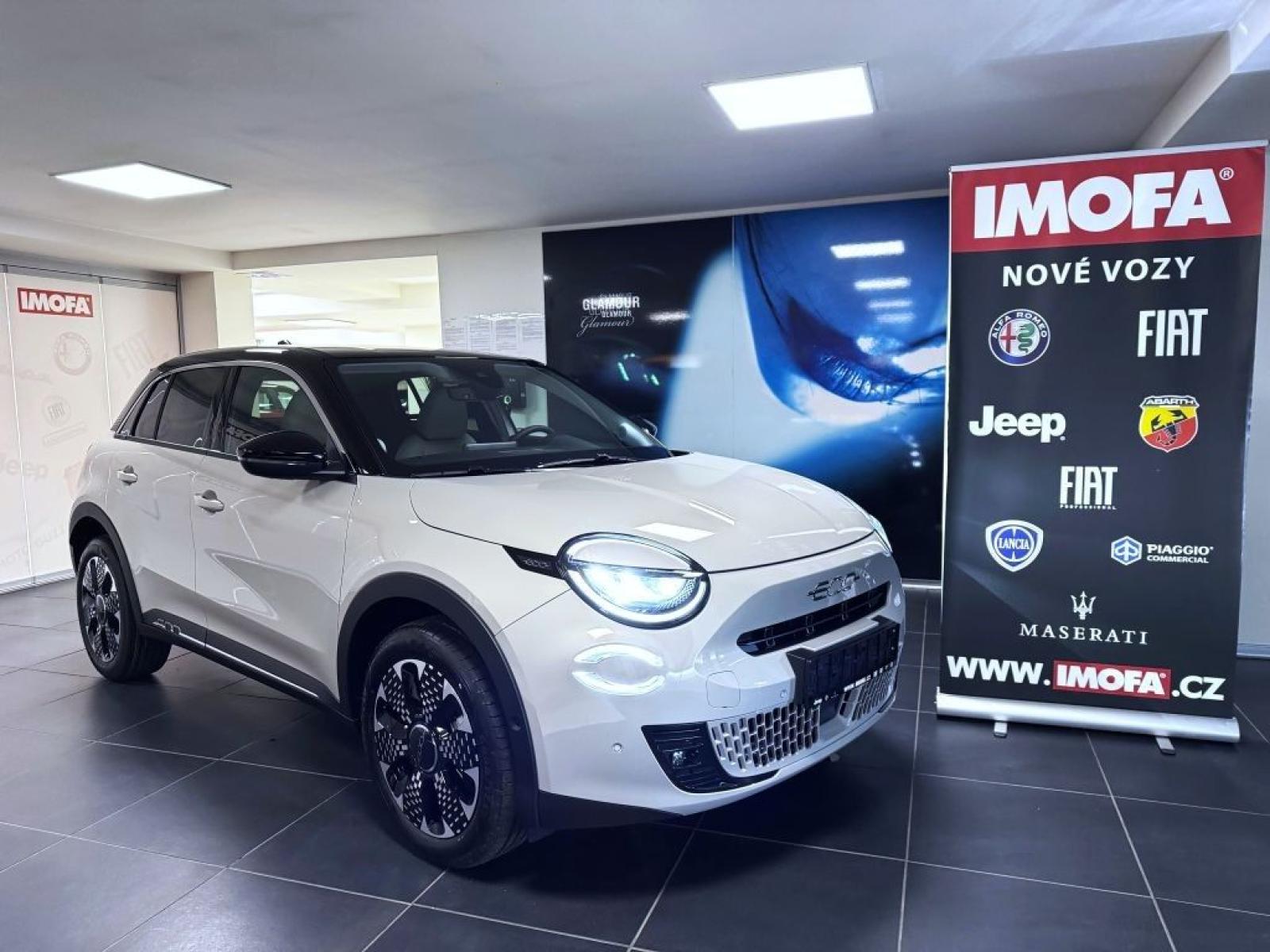 FIAT 600 1.2 Turbo Hybrid 145k MHEV eDC
