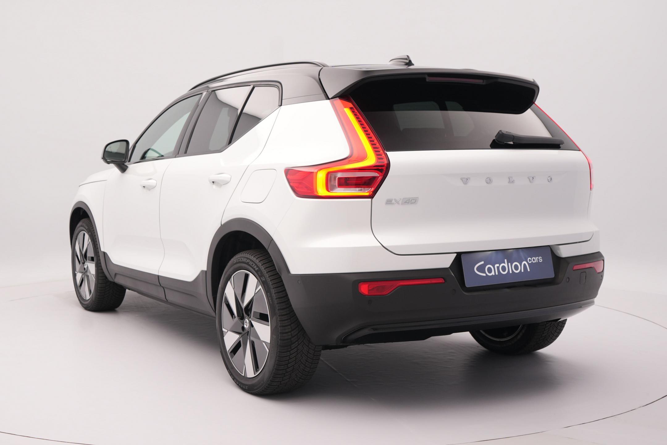 Volvo EX40
