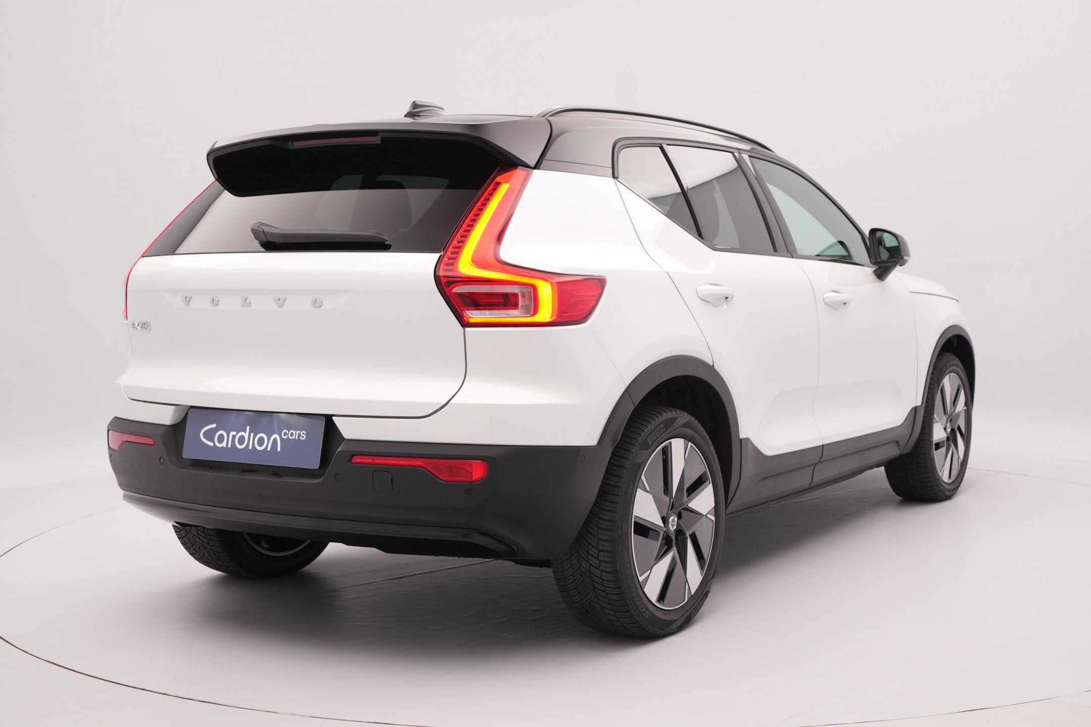 Volvo EX40