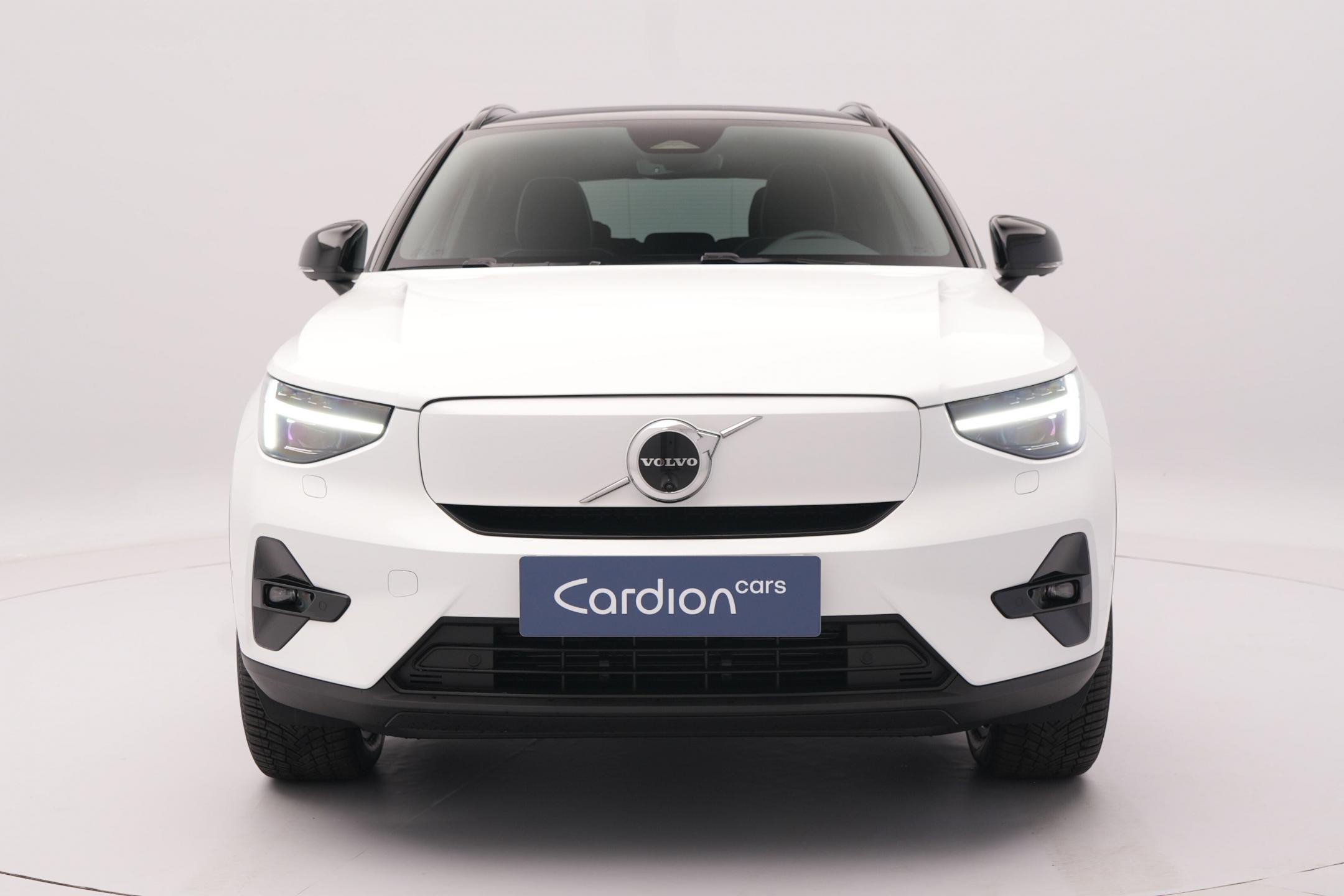 Volvo EX40