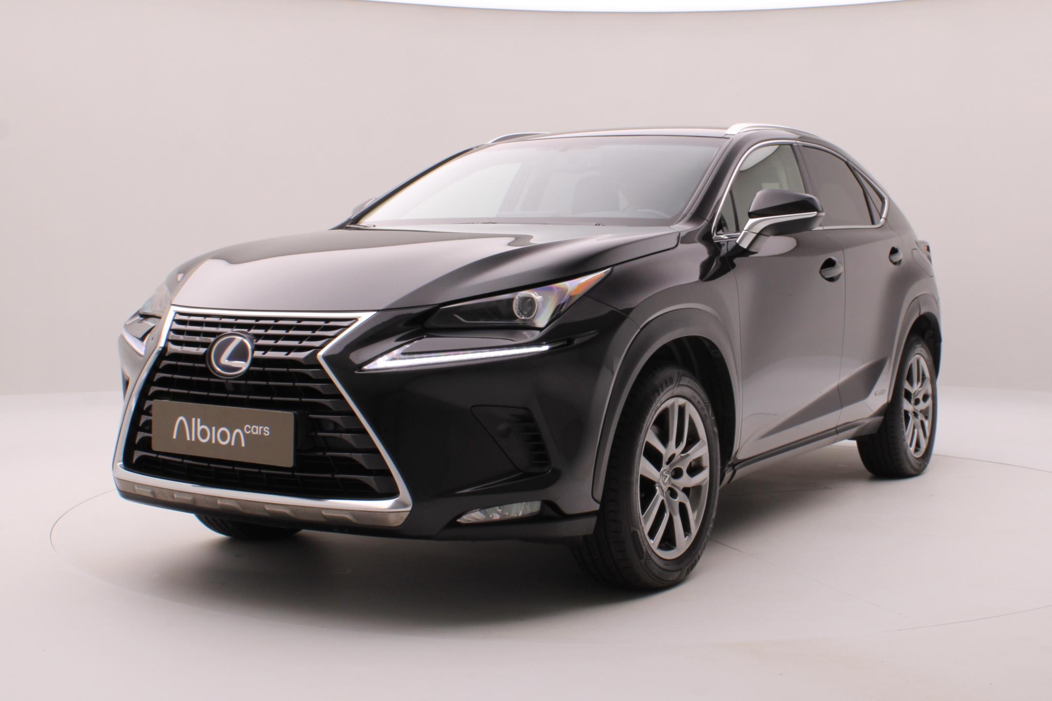 Lexus AX0 AWD AUT CZ