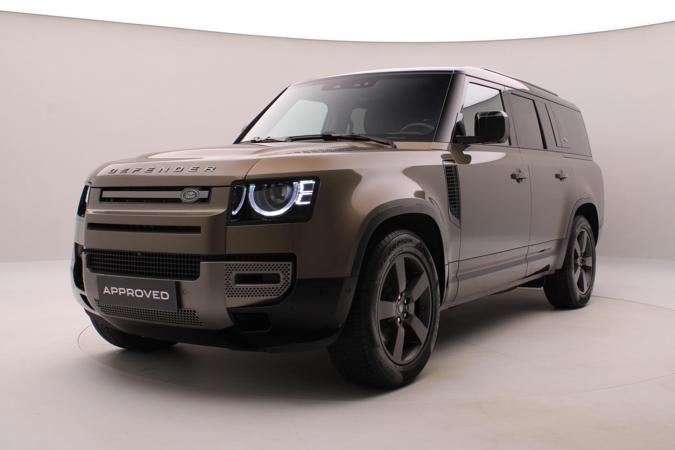 Land Rover Defender 130 D300 SE AWD AUT CZ