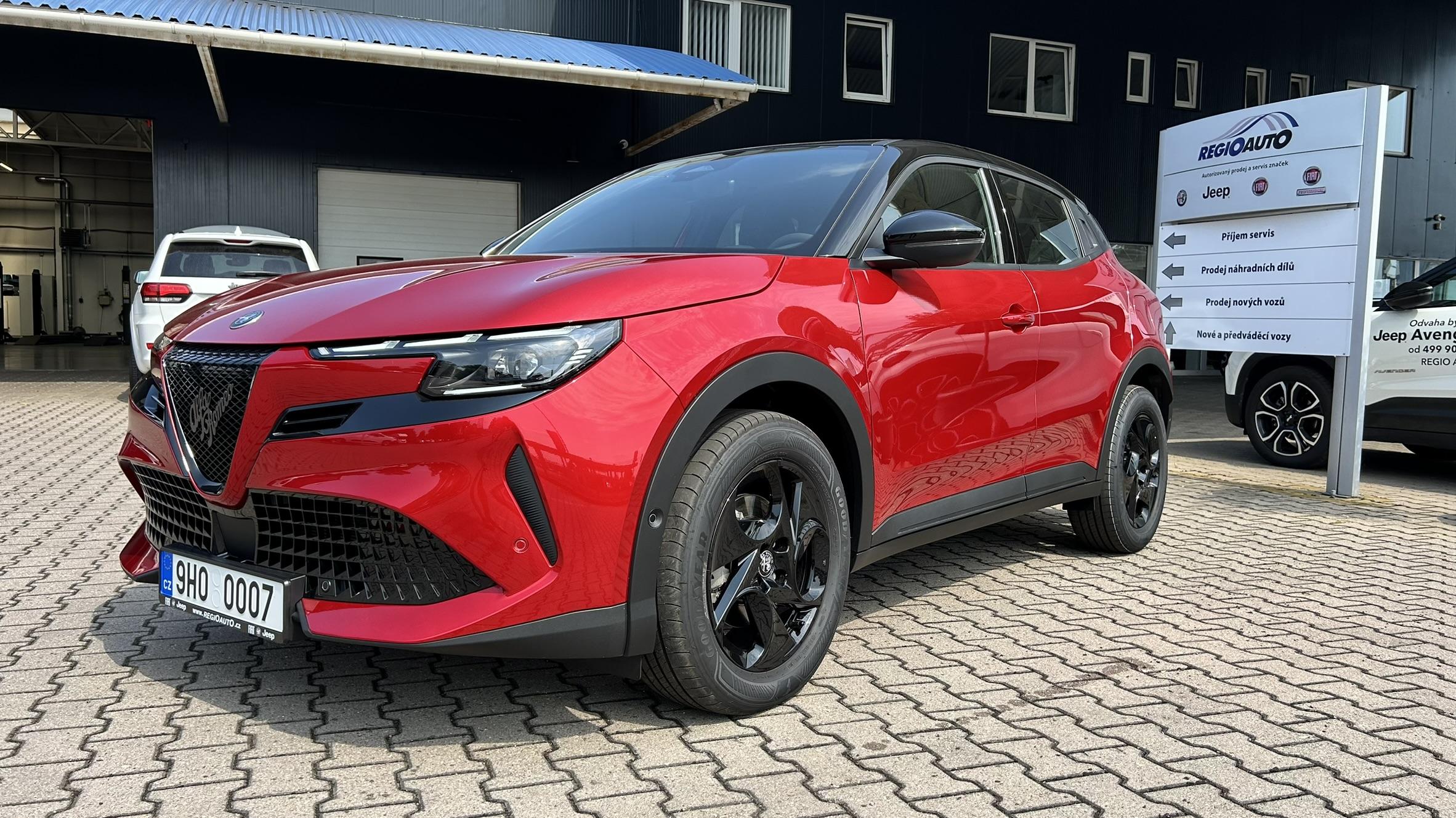 Alfa Romeo Junior 1.2T 145k Ibrida