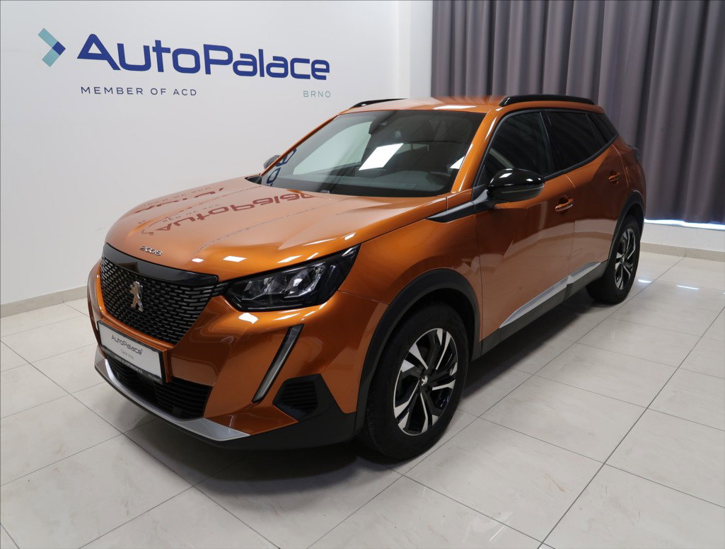 Peugeot 2008 1,2 ALLURE AT KAMERA 360° ČR
