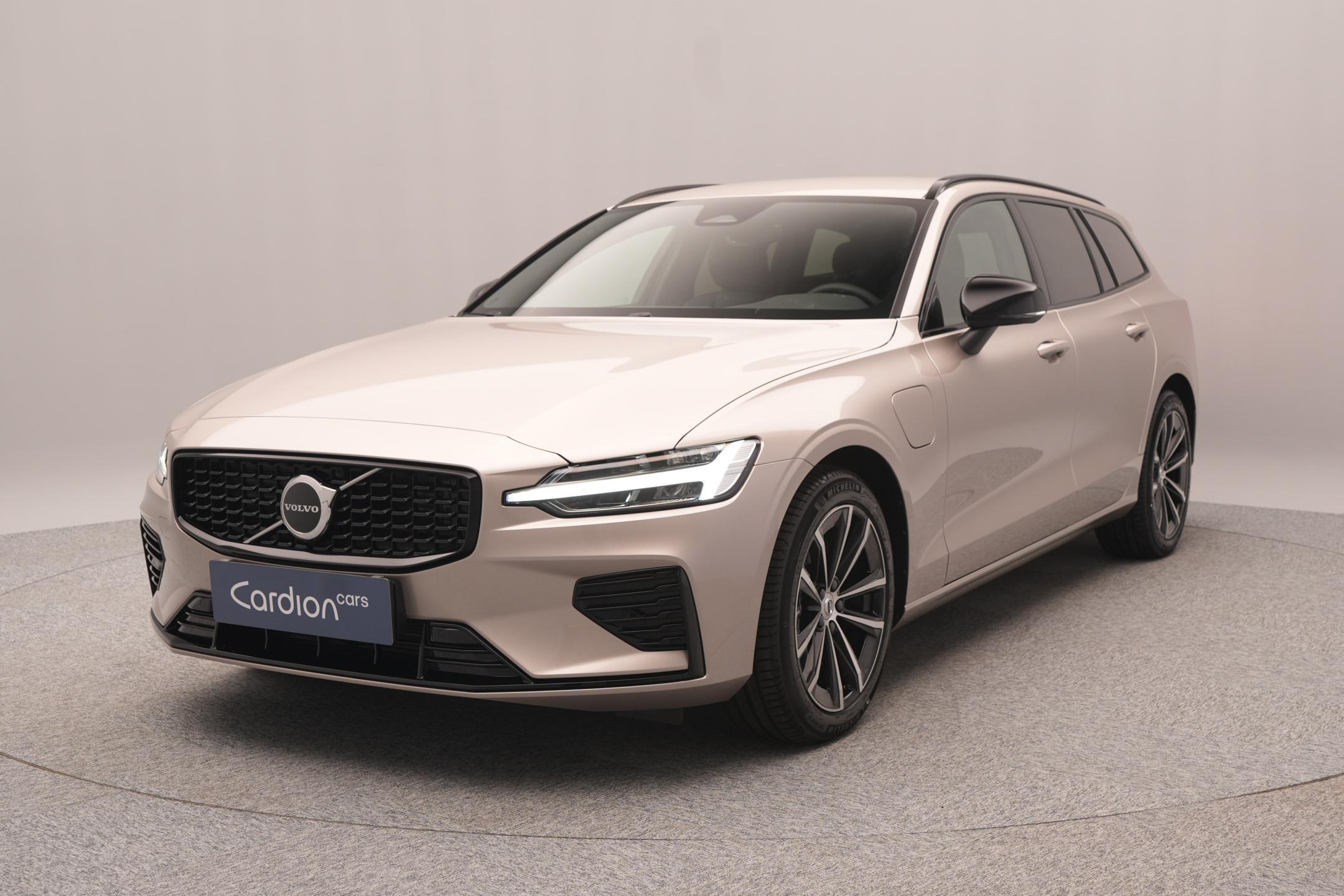 Volvo V60 T6 AWD Plug-in DARK PLUS