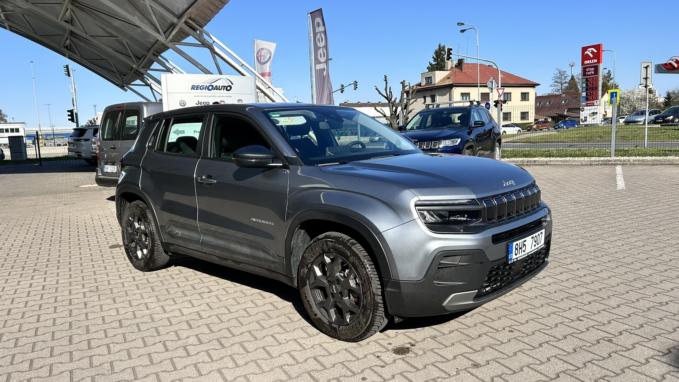 JEEP Avenger 1.2i 100k Longitude AT6