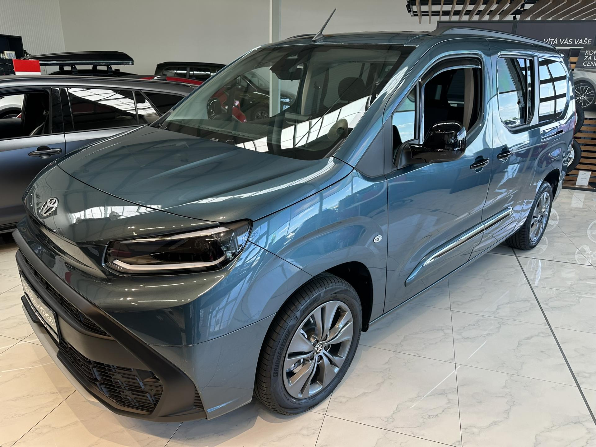Toyota Proace City Verso 1.5D-8A/T - FAMILY LONG 7S