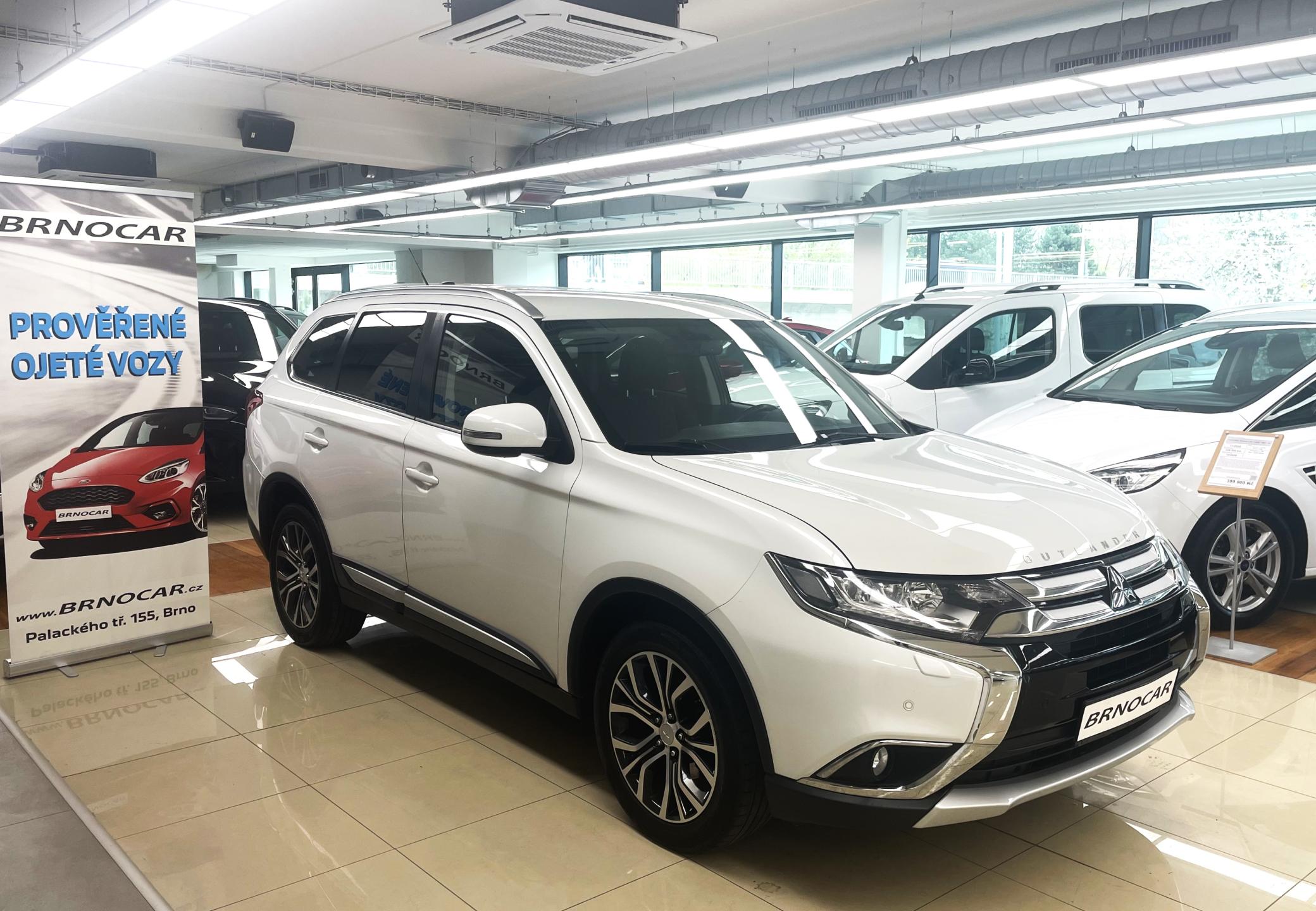 Mitsubishi Outlander 2.3DiD 4WD CVT 7 MÍST, ČR