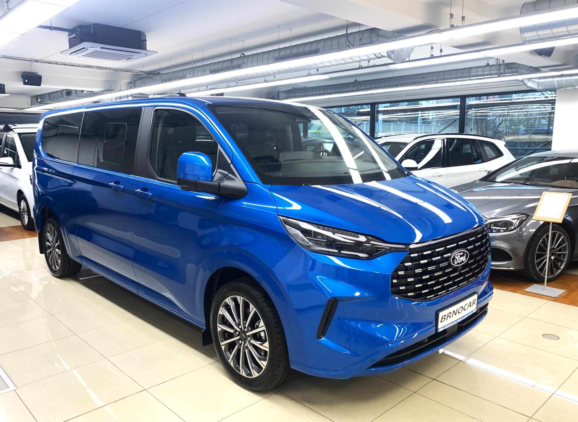 Ford Tourneo Custom L2 Titanium X 125kW AT, ČR