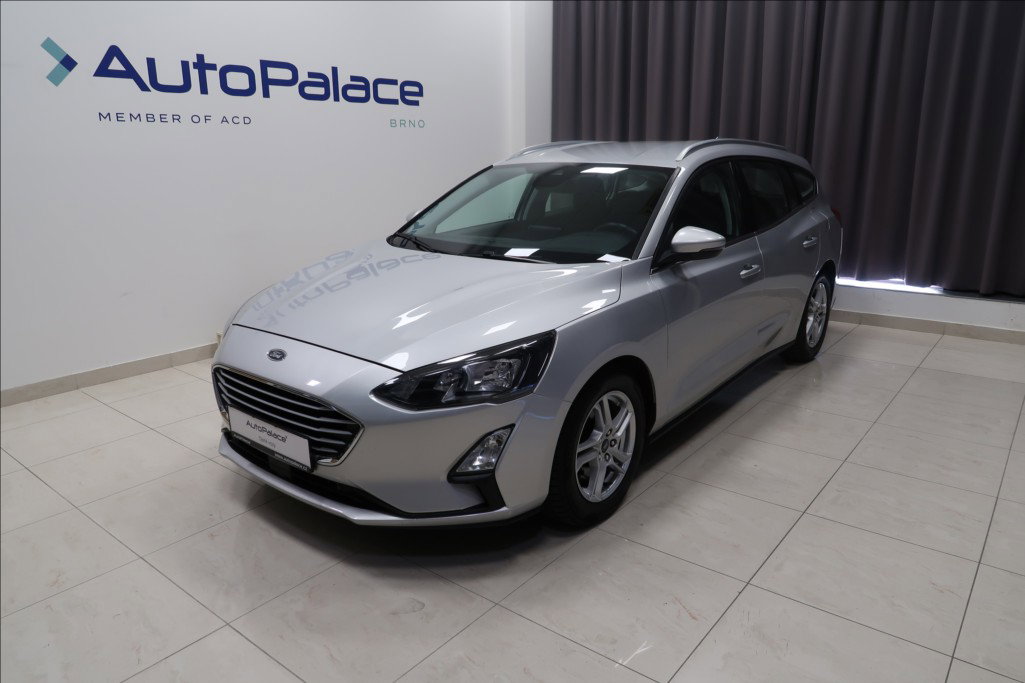 Ford Focus 1,5 TDCi NAVI VÝHŘEV VOLANTU