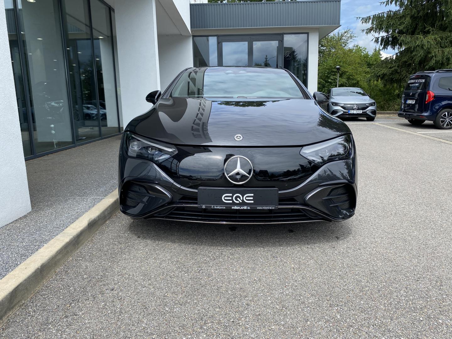 Mercedes EQE