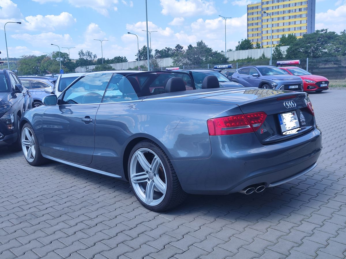 Audi S5