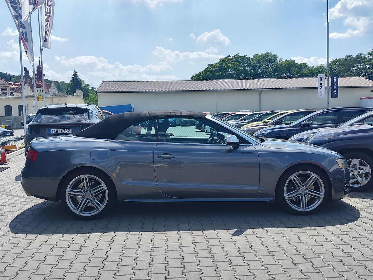 Audi S5