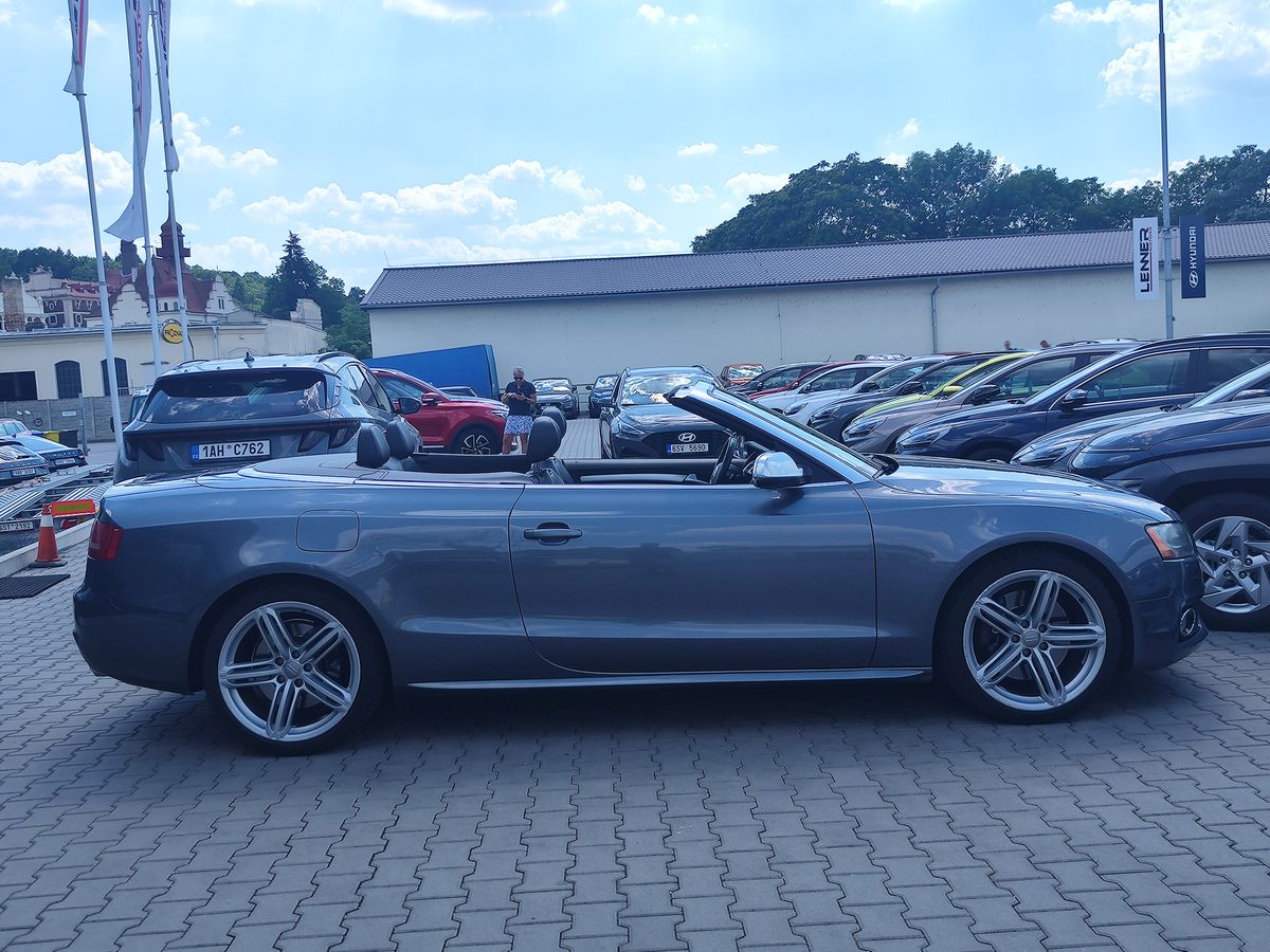Audi S5