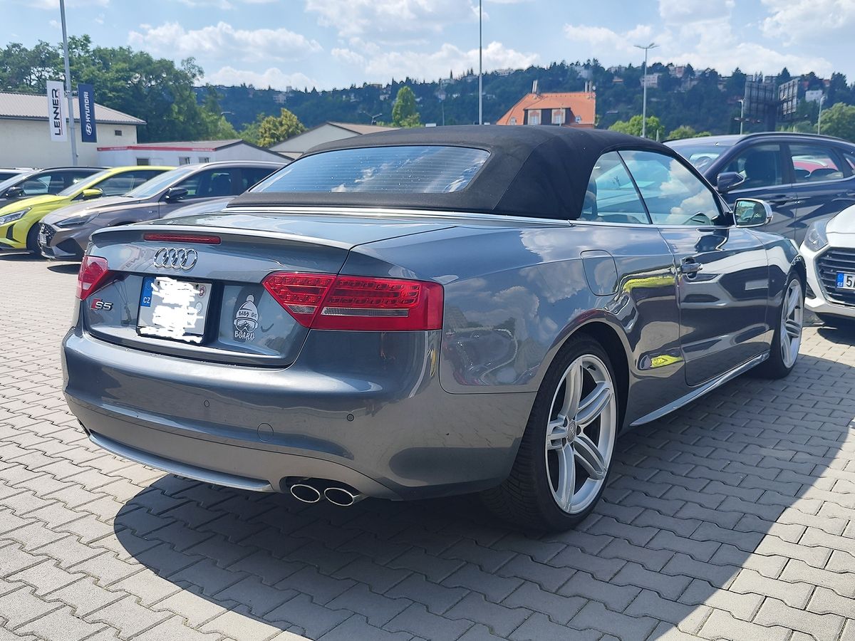 Audi S5