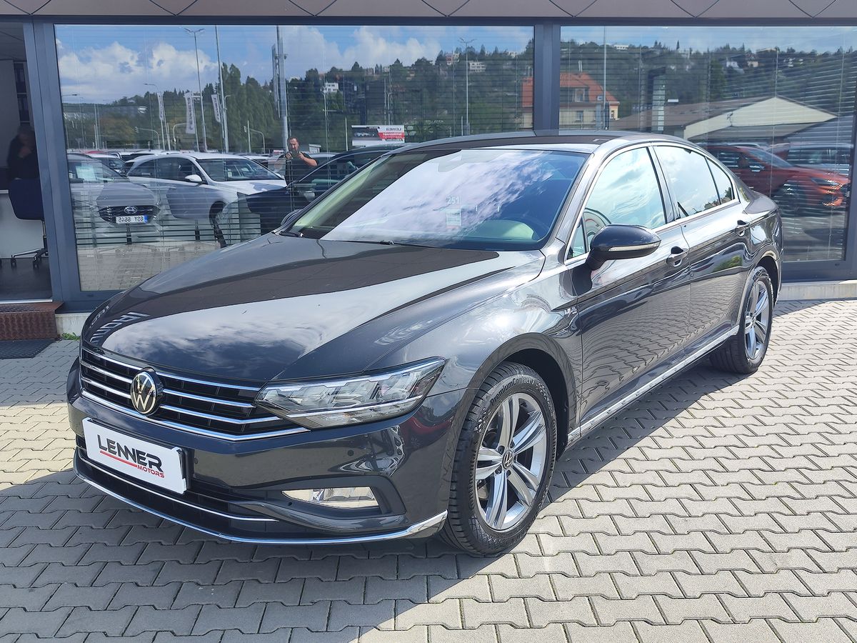 VW Passat 2.0 TDI/110kW Elegance DSG