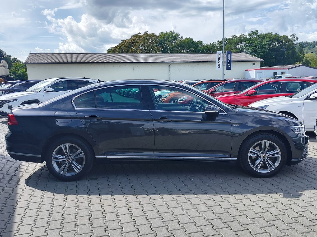 VW Passat
