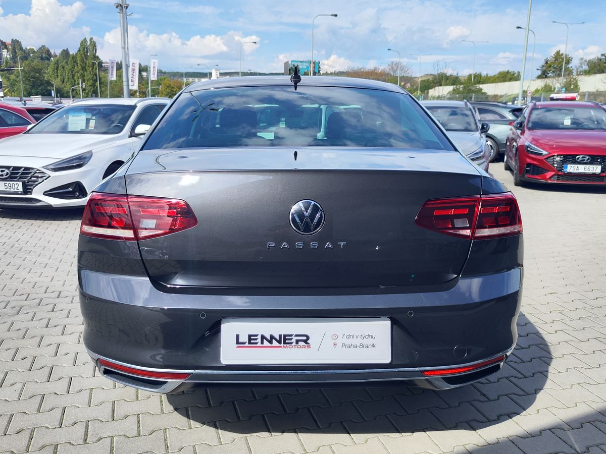 VW Passat